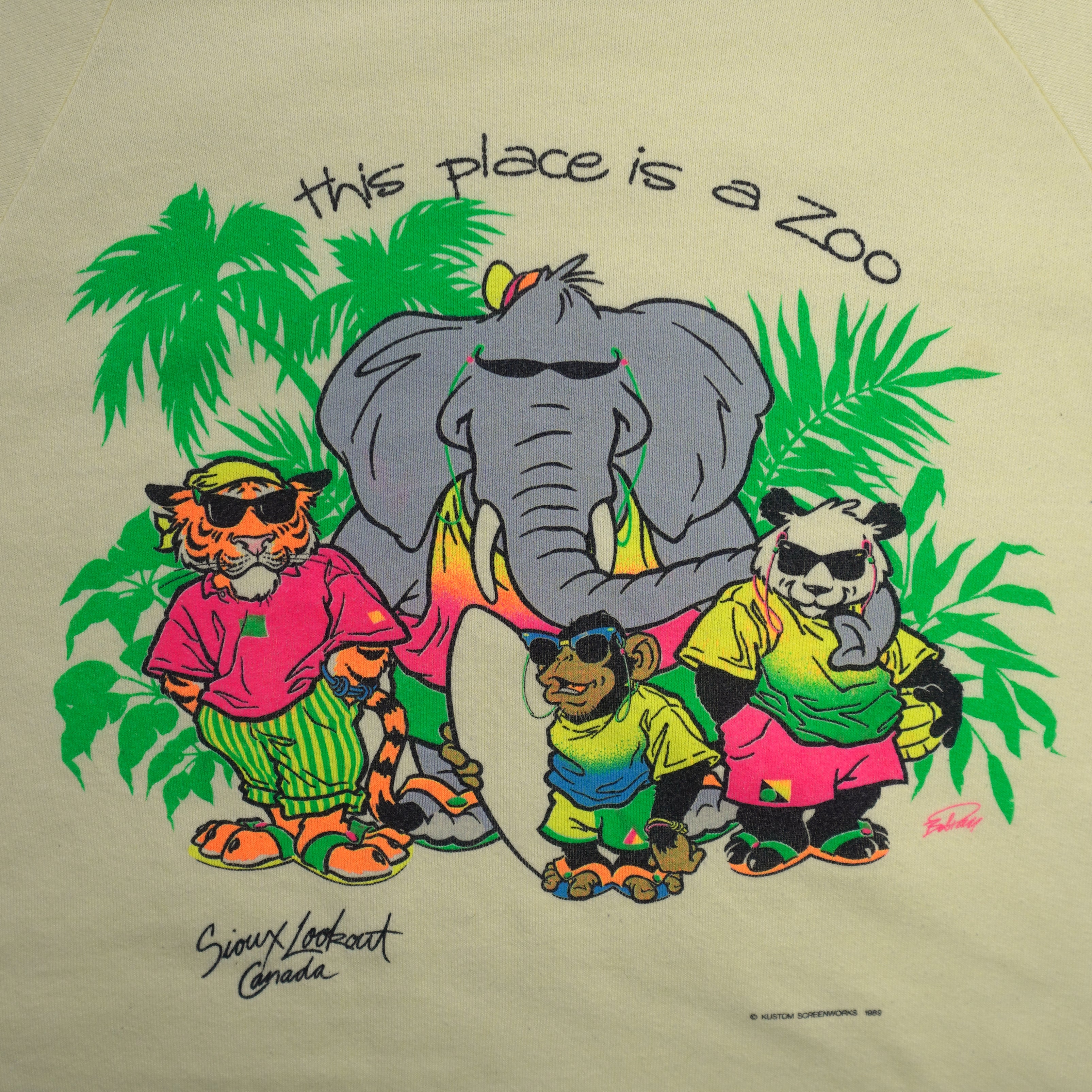 Vintage - This Place Is a Zoo Spell-Out Crew Neck Sweatshirt 1989 Large Vintage Retro