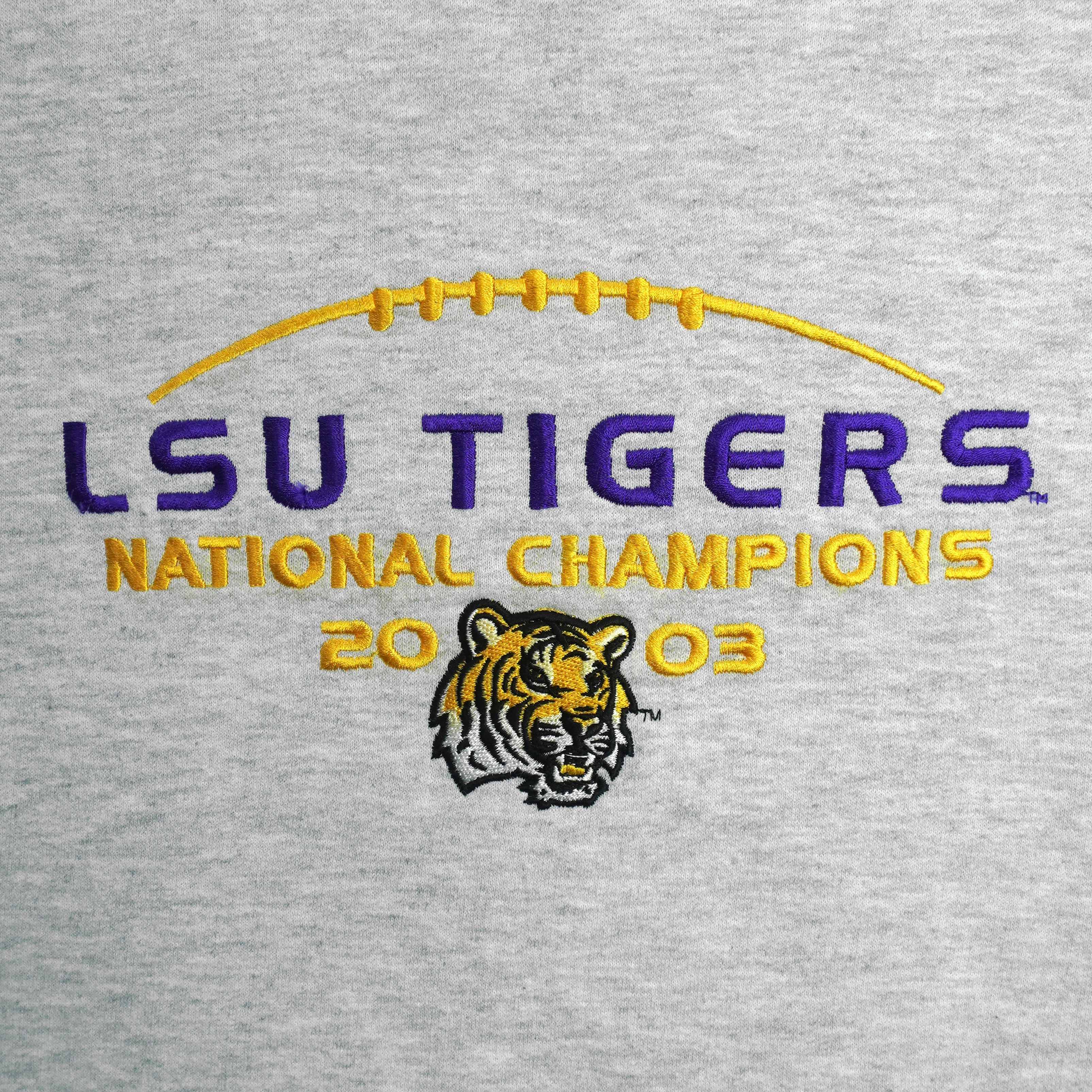 NCAA (Jerzees) - LSU Tigers Champions Crew Neck Sweatshirt 2003 Large Vintage Retro