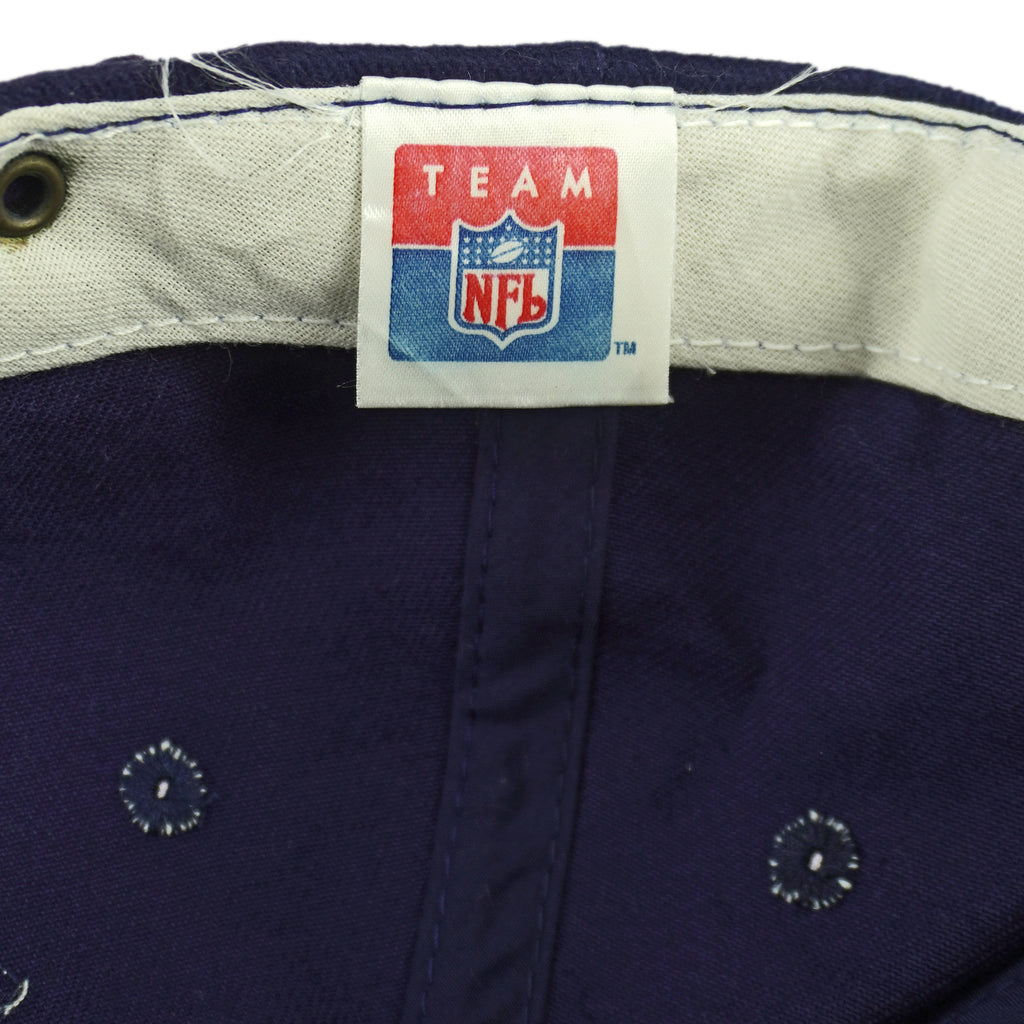 NFL (Russell Athletic) - Denver Broncos Embroidered Strapback Hat 1990s OSFA Vintage Retro Football