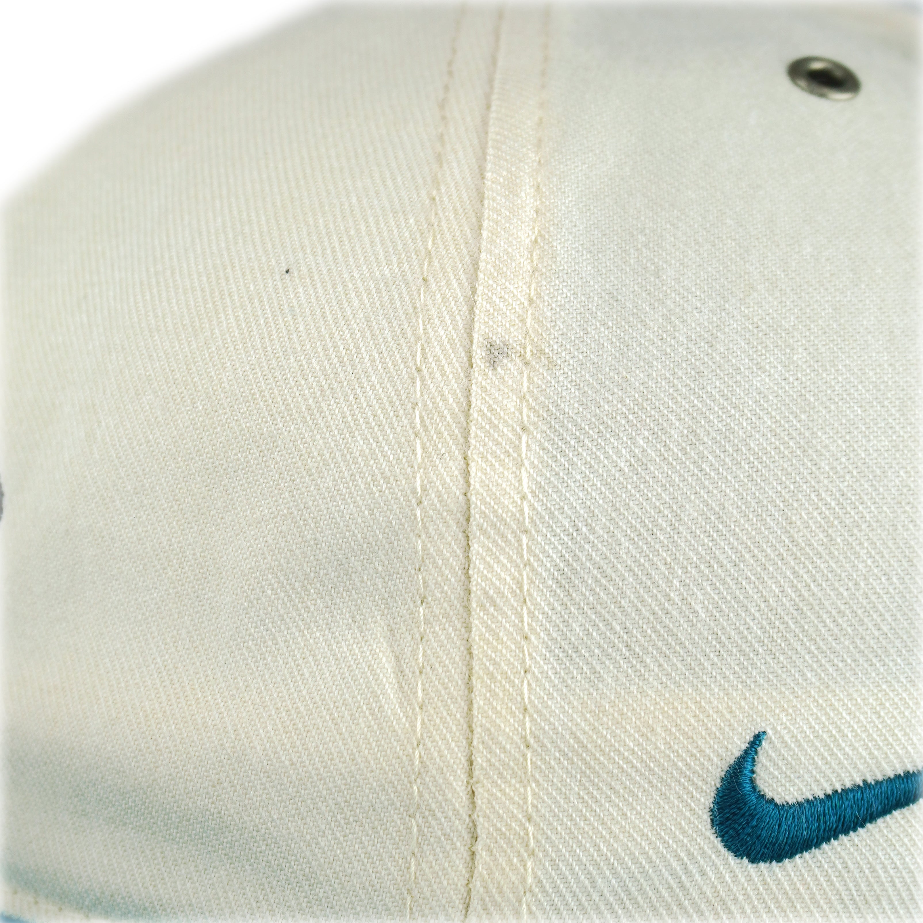 Nike - NBA Detroit Pistons Embroidered Strapback Hat 1990s OSFA Vintage Retro Basketball