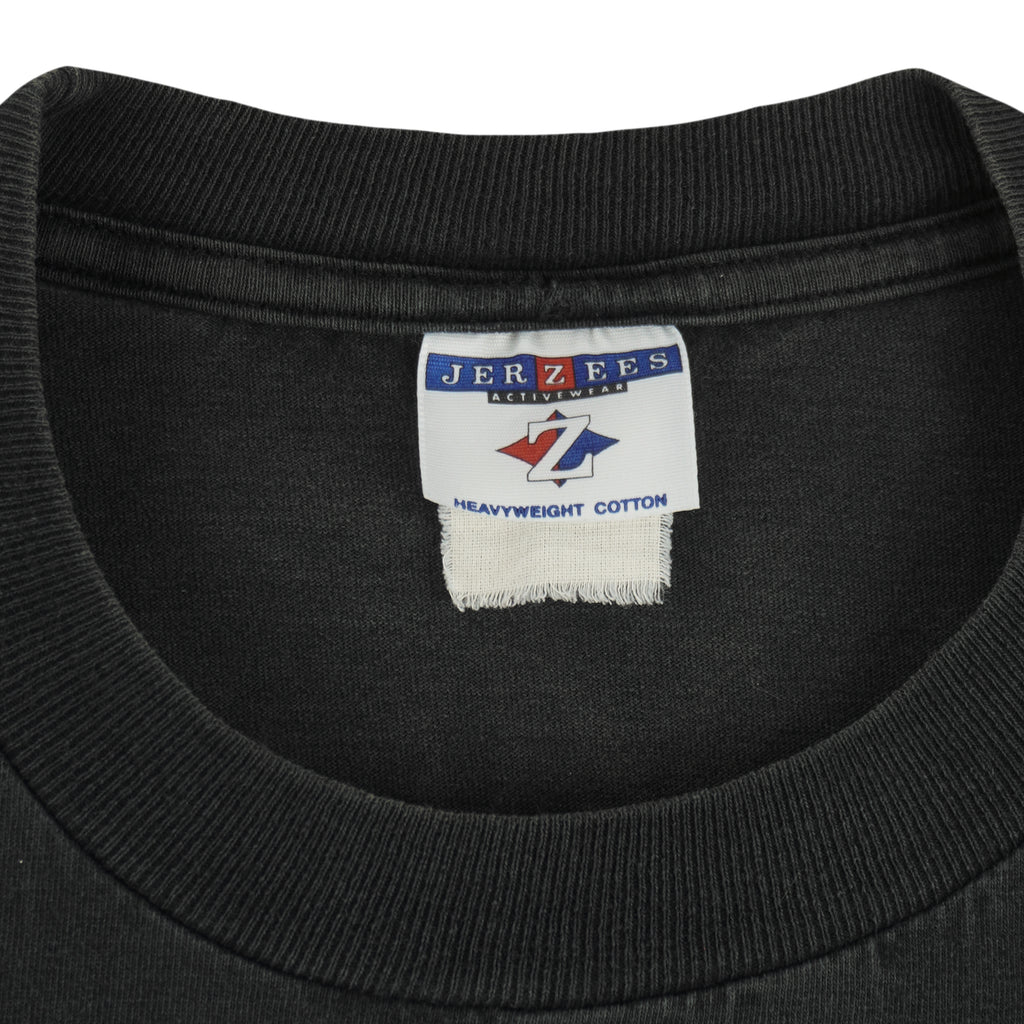NBA (Jerzees) - Atlanta Hawks Do The Dirty Bird Spell-Out T-Shirt 1990s X-Large Vintage Retro Baseball