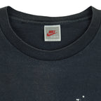 Nike - Black Graphic Single Stitch T-Shirt 1990s Medium Vintage Retro