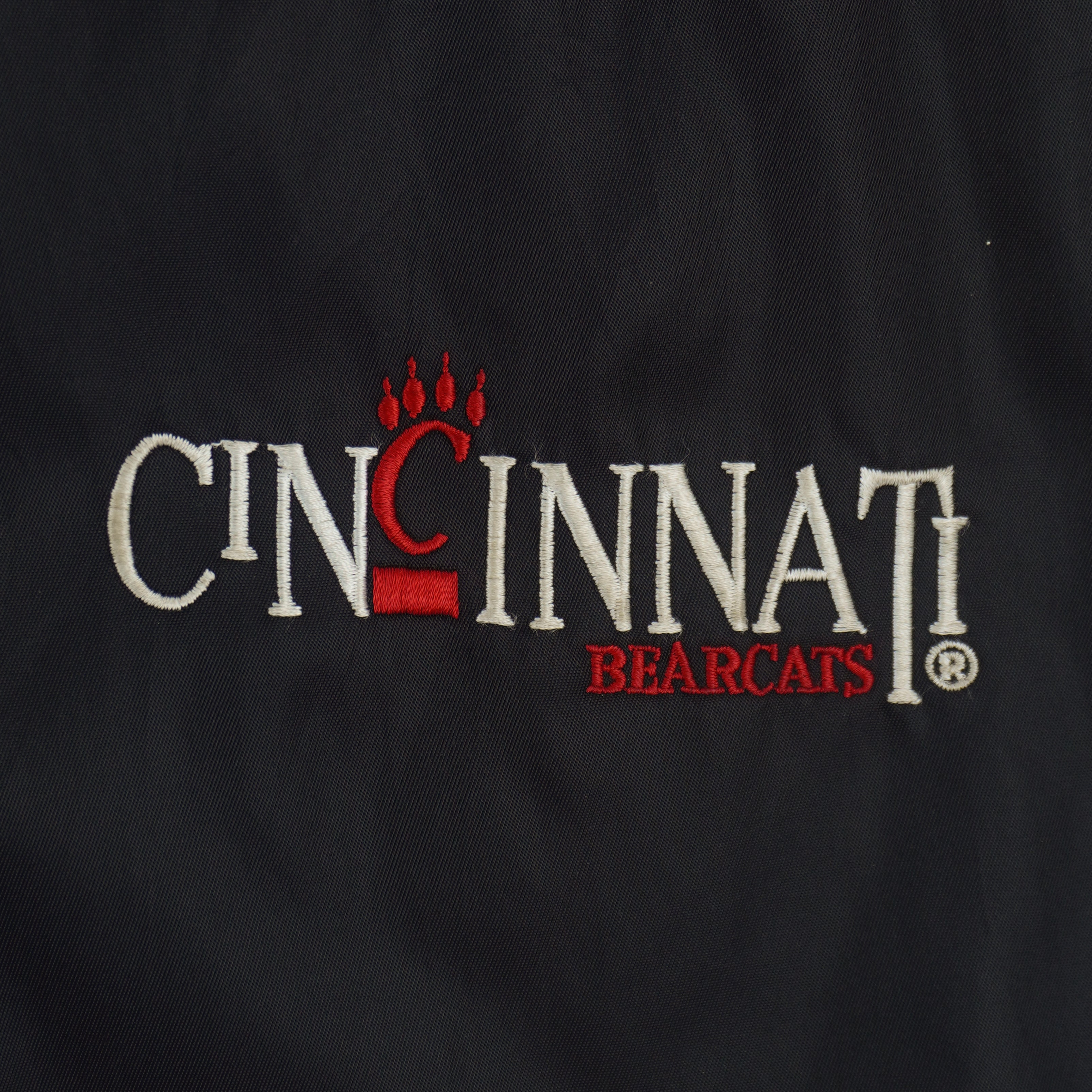 NCAA (Pro Player) - Cincinnati Bearcats Puffer Jacket 1990s Medium Vintage Retro