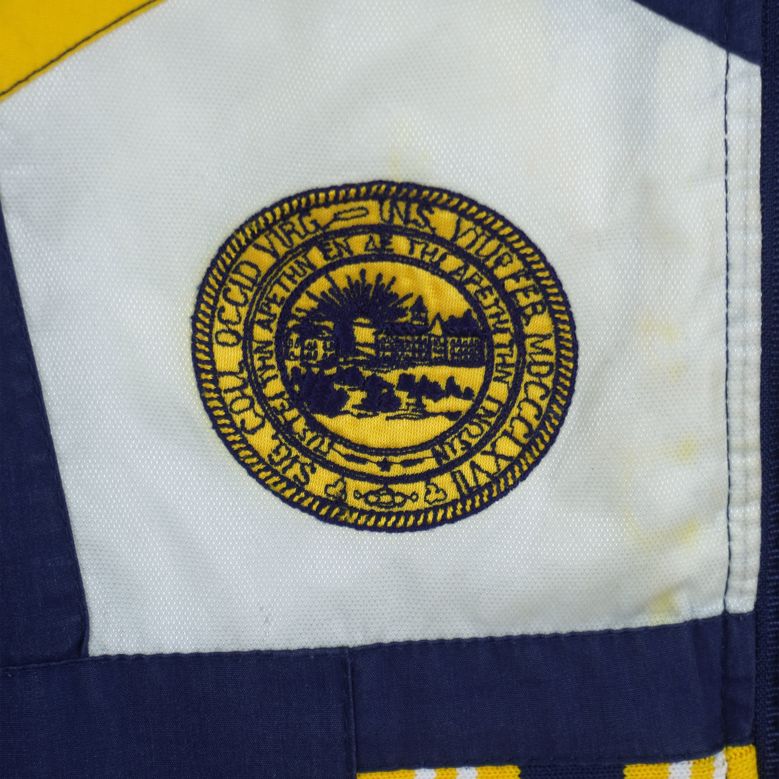 NCAA (Pro Player) - West Virginia Reversable Jacket 1990s Medium Vintage Retro
