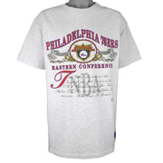 NBA (Nutmeg) - Philadelphia 76ers Single Stitch T-Shirt 1990s X-Large Vintage Retro Basketball