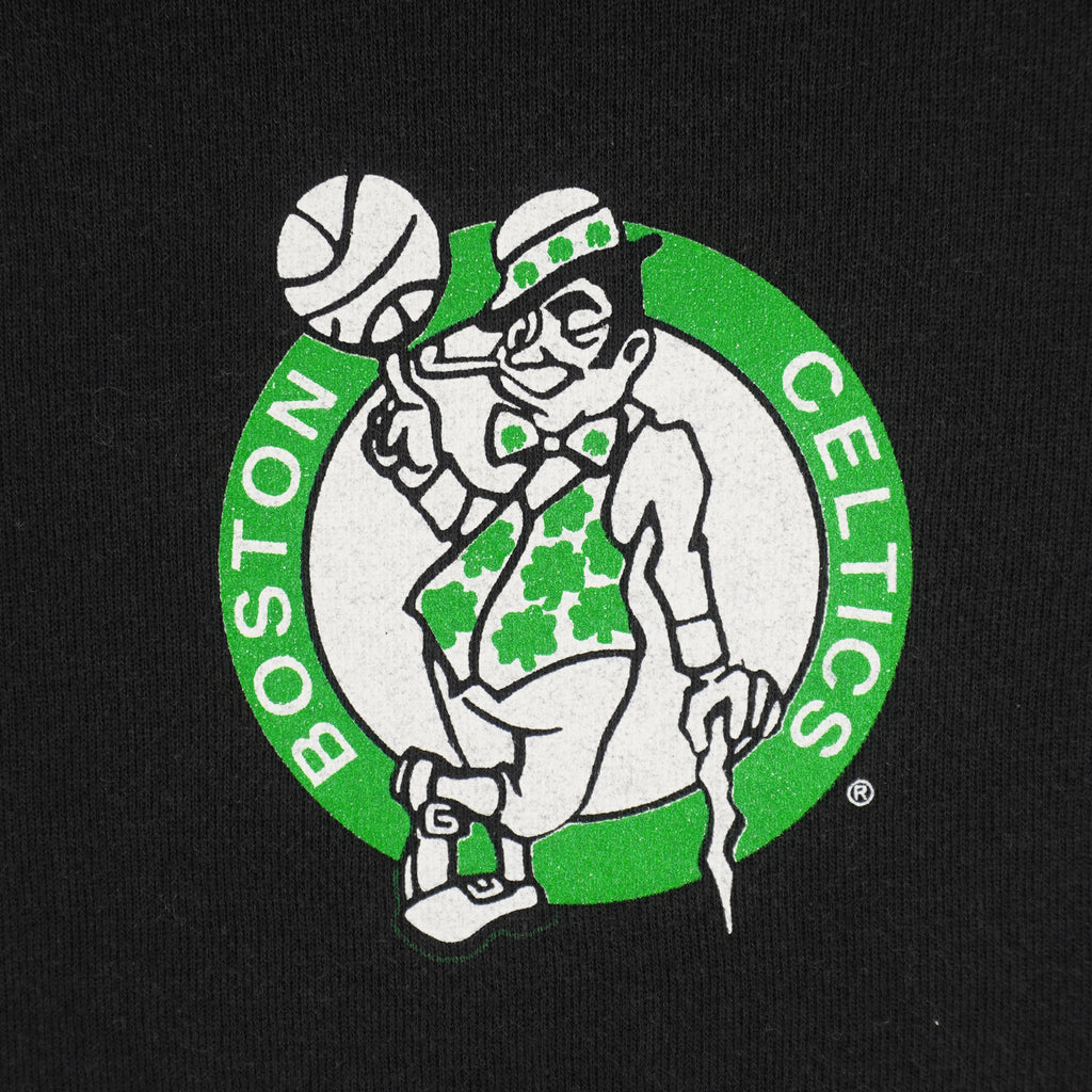 NBA (American Favorite) - Boston Celtics Crew Neck Sweatshirt 1990s X-Large Vintage Retro Basketball