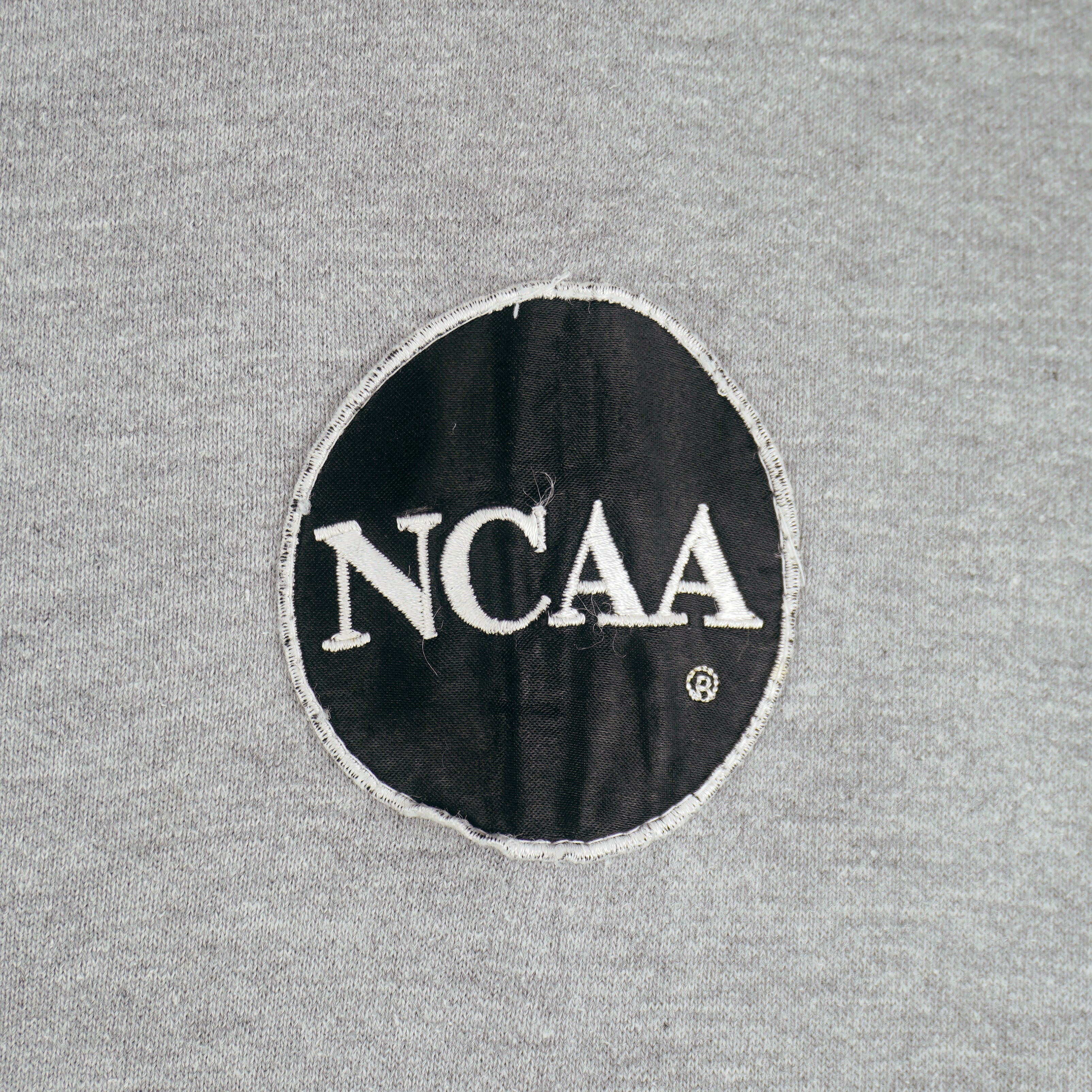 NCAA (Nutmeg) - Grey Notre Dame Fighting Irish Sweatshirt 1990s XX-Large Vintage Retro