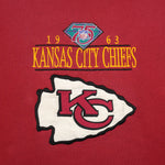 NFL (Legend) - Kansas City Chiefs Big Logo Crew Neck Sweatshirt 1990s Large Vintage Retro Football