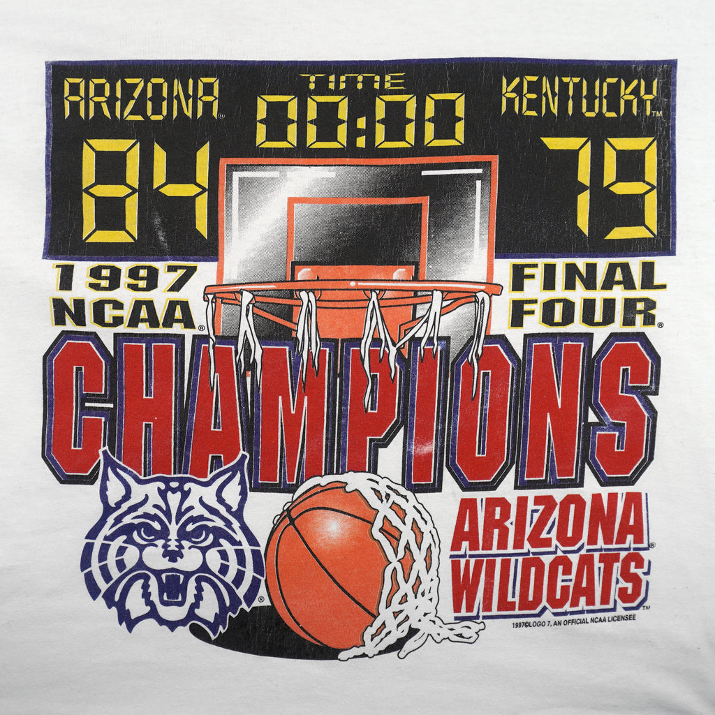 NCAA (Delta) - Arizona Wildcats Basketball Final Four Champions T-Shirt 1997 Large Vintage Retro Basketball
