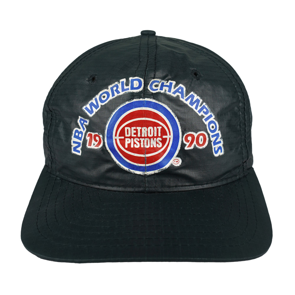 NBA (Universal) - Detroit Pistons World Champions Snapback Hat 1990 OSFA Vintage Retro Basketball