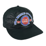 NBA (Universal) - Detroit Pistons World Champions Snapback Hat 1990 OSFA Vintage Retro Basketball