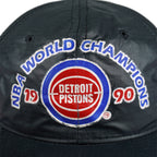 NBA (Universal) - Detroit Pistons World Champions Snapback Hat 1990 OSFA Vintage Retro Basketball