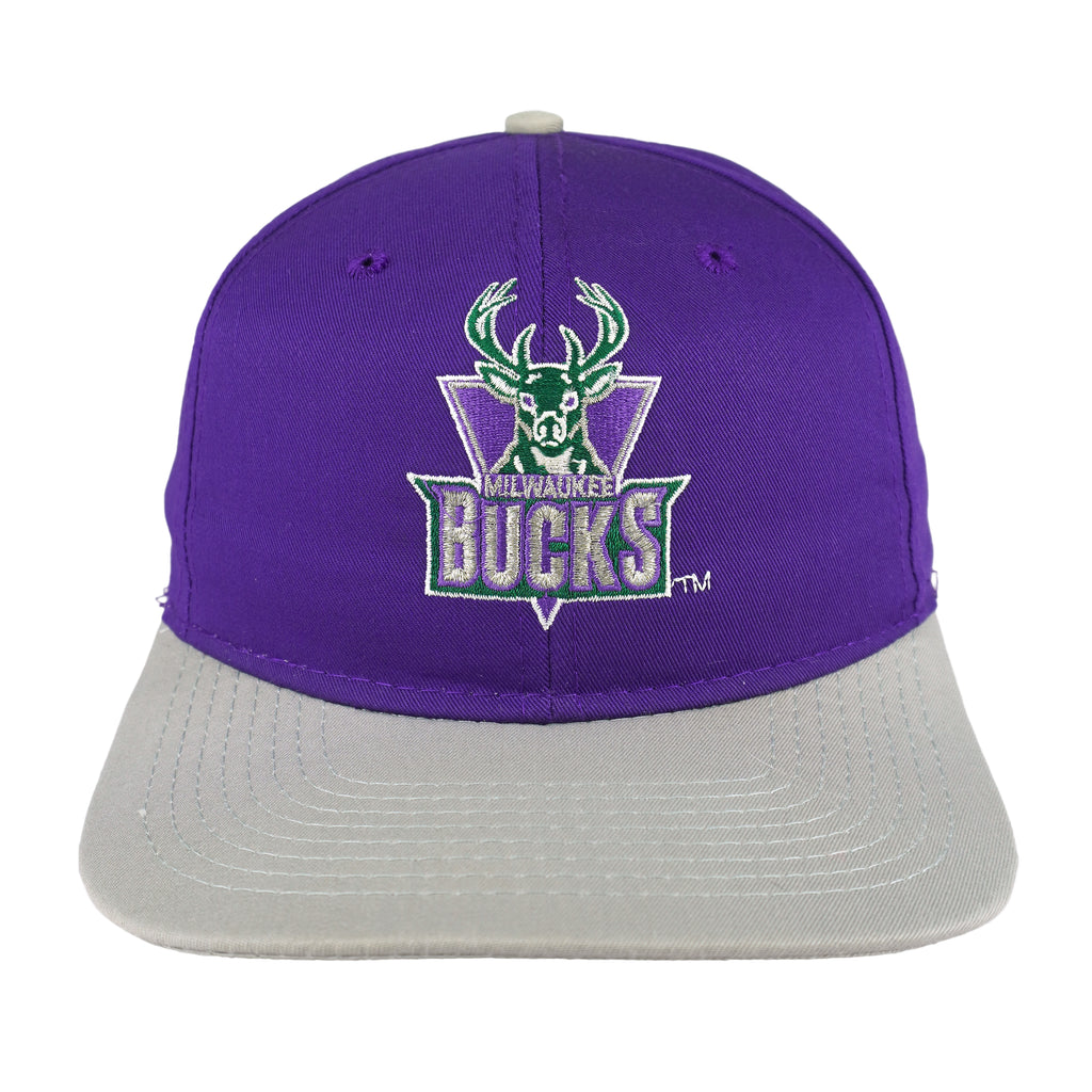 NBA (AJD) -  Milwaukee Bucks Embroidered Snapback Hat 1990s OSFA Vintage Retro Basketball