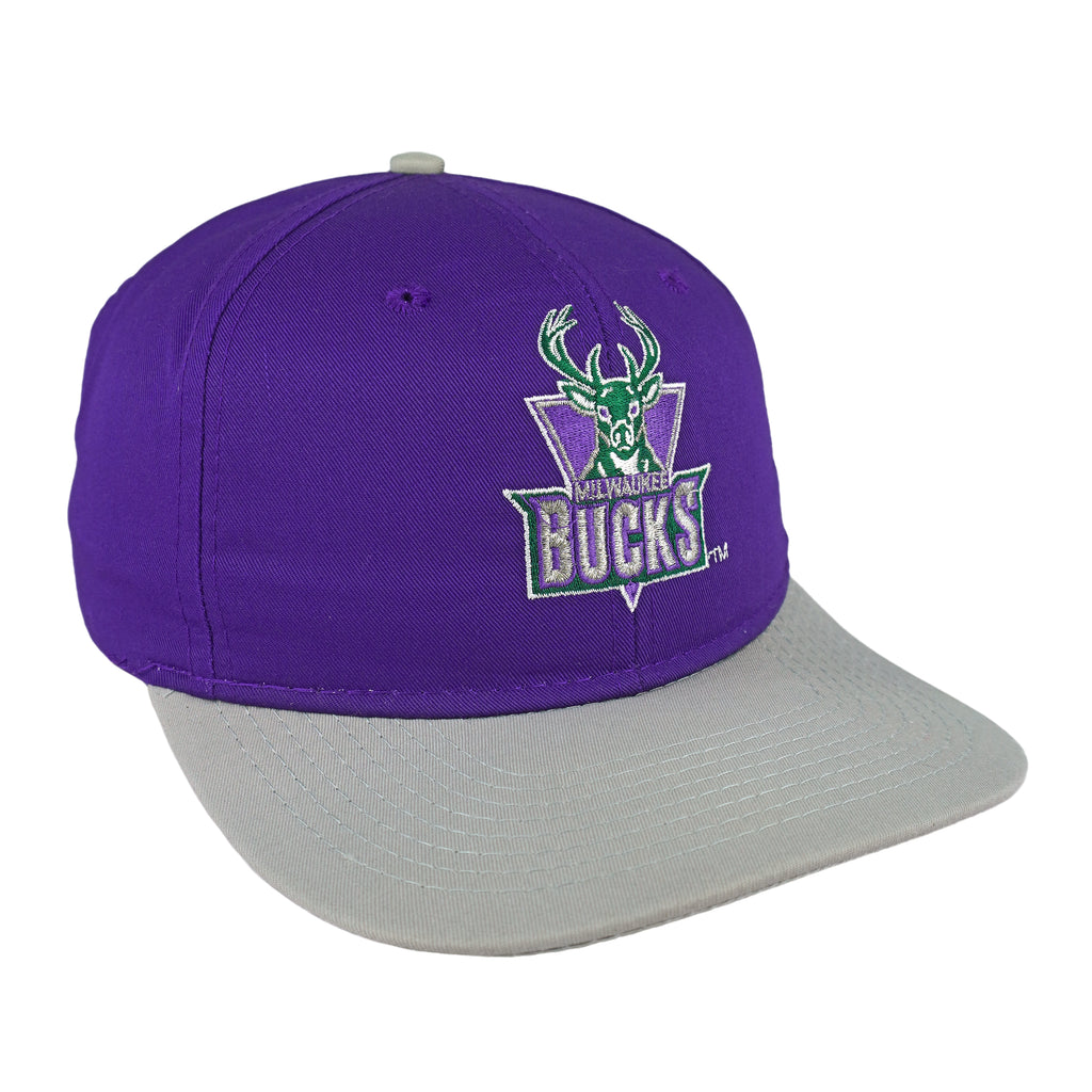 NBA (AJD) -  Milwaukee Bucks Embroidered Snapback Hat 1990s OSFA Vintage Retro Basketball