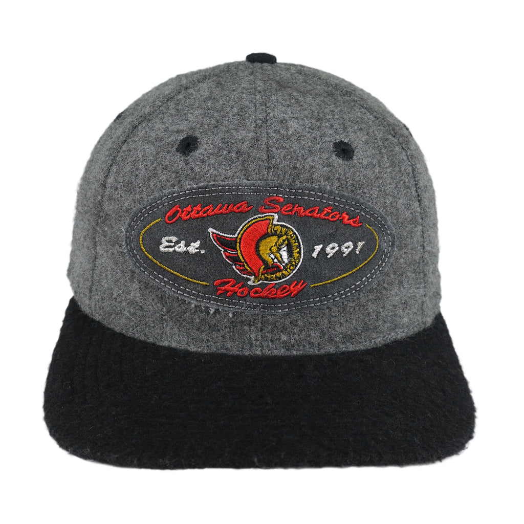 NHL (Sports Specialties) - Ottawa Senators Wool Patch Strapback Hat 1990s OSFA Vintage Retro Hockey