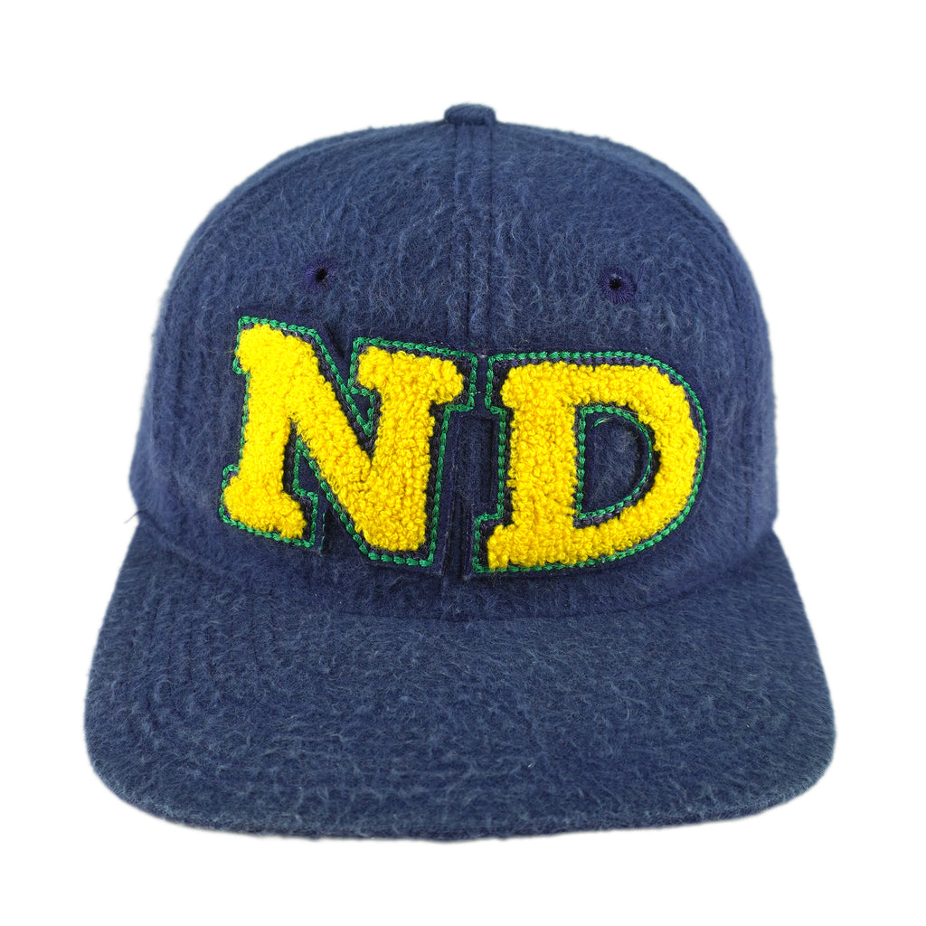 NCAA - Notre Dame University Chenille Fleece Snapback Hat 1990s OSFA Vintage Retro