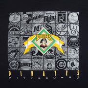 MLB - Pittsburgh Pirates Team Logo Single Stitch T-Shirt 1990s X-Large Vintage Retro Baseball