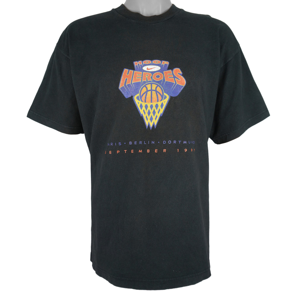 Nike - Hoop Heroes Europe T-Shirt 1997 Large Vintage Retro Basketball