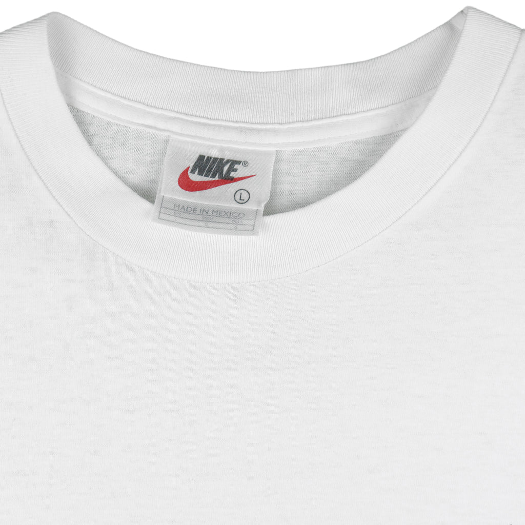 Nike - White Spell Out T-Shirt 2000s Large Vintage Retro