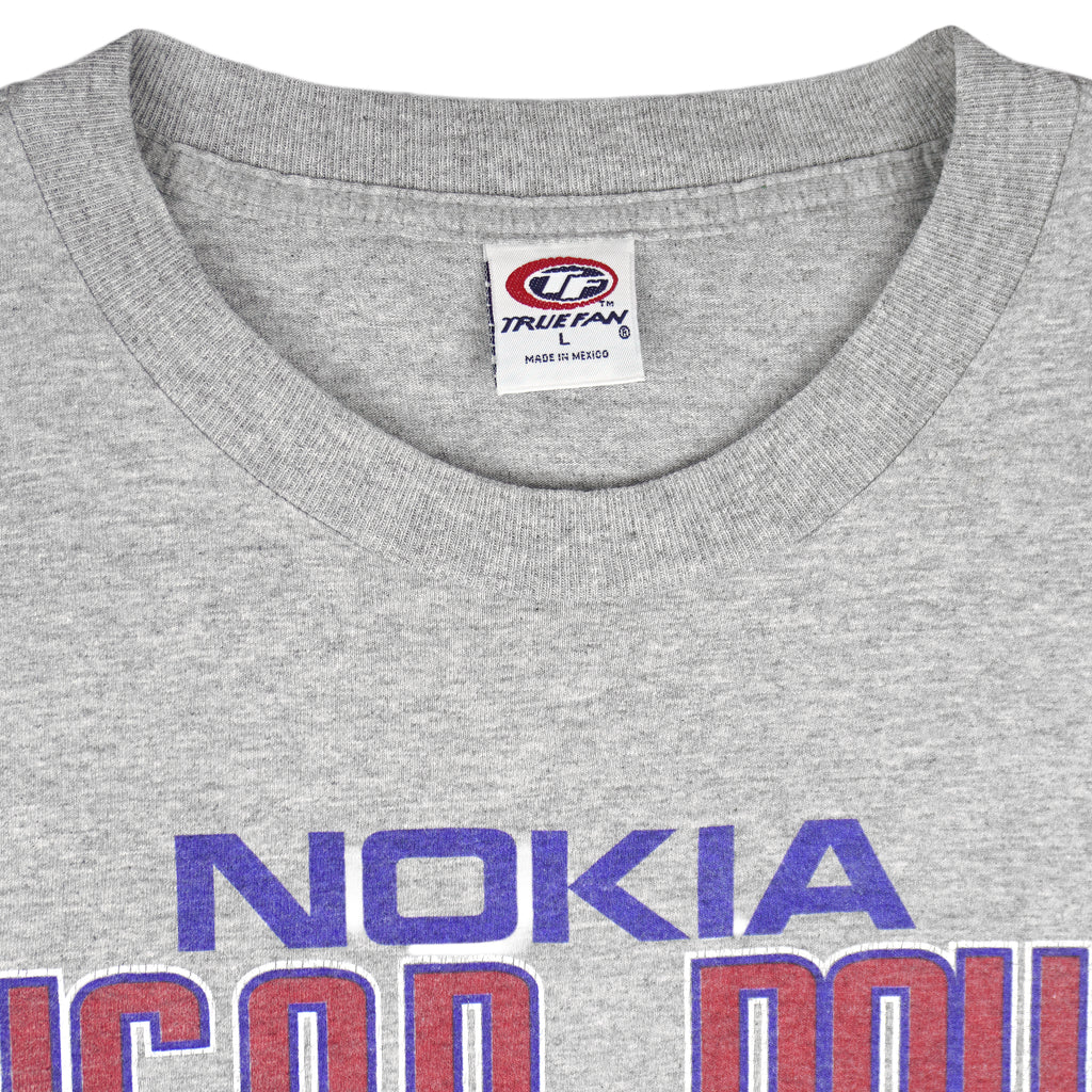 NCAA - Gators Vs Hurricanes Nokia Sugar Bowl Champions T-Shirt 2001 Large Vintage Retro