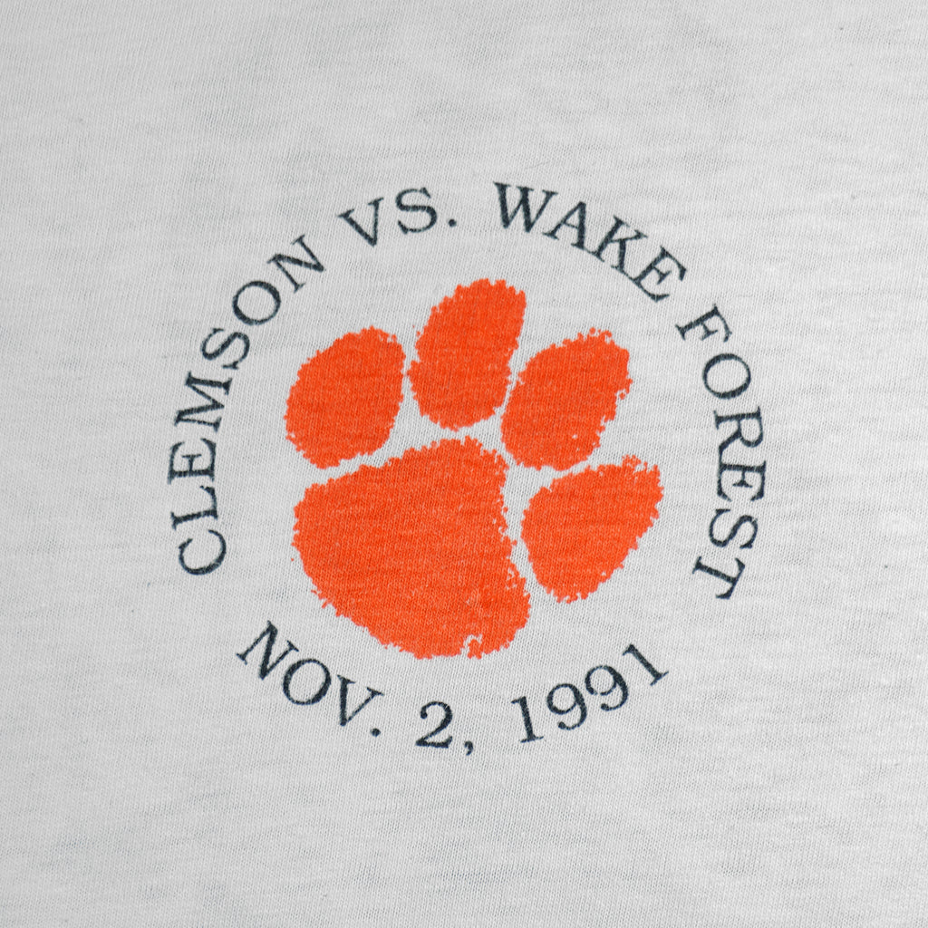 NCAA (Hanes) - Clemson Tigers Vs Wake Forest T-Shirt 1991 X-Large Vintage Retro