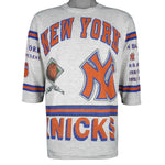 NBA (Long Gone) - New York Knicks Spell-Out T-Shirt 1990s Large Vintage Retro. Basketball