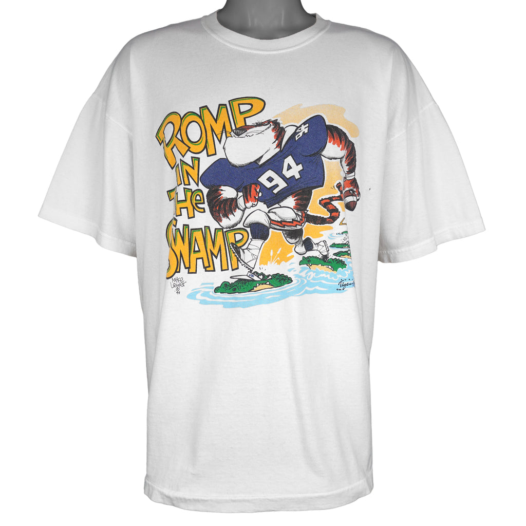 NCAA (Auburn Tiger Rags) - Auburn Tigers Romp In The Swamp T-Shirt 1994 XX-Large Vintage Retro