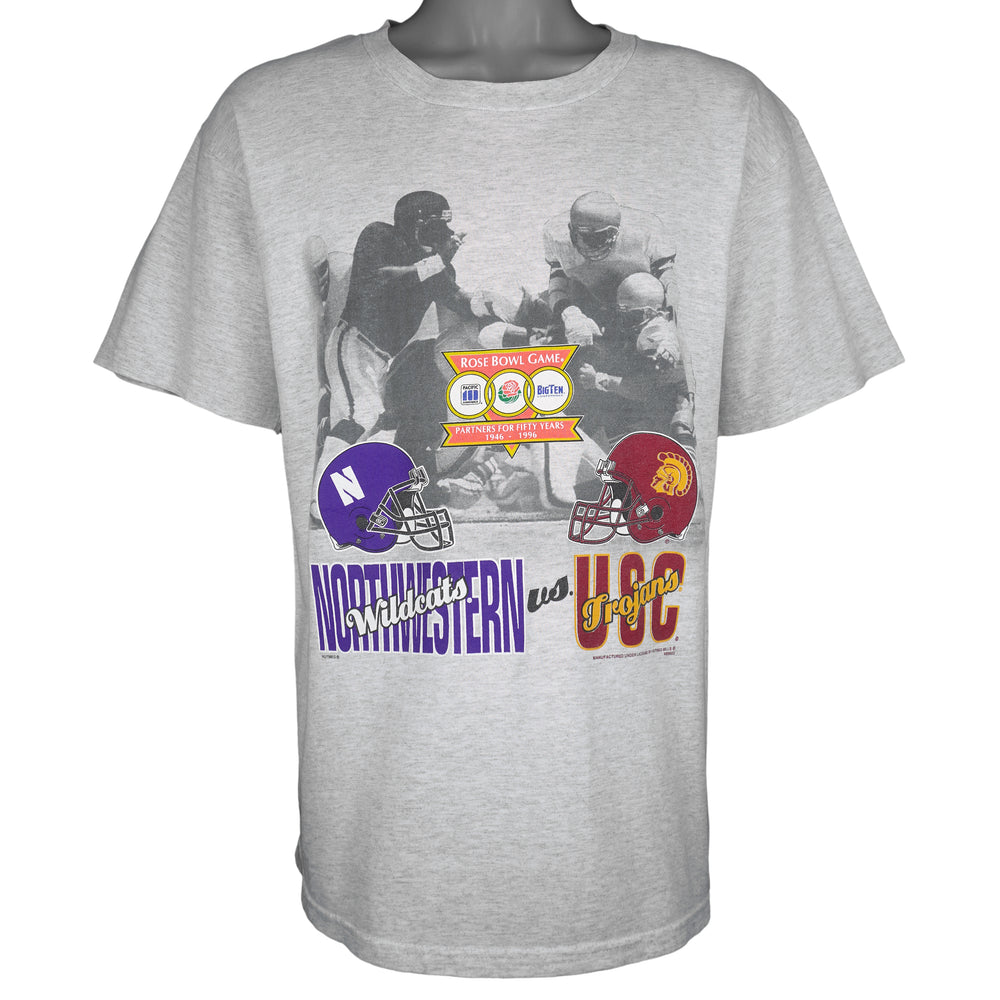 NCAA (Nutmeg) - Wildcats Vs Trojans Rose Bowl T-Shirt 1996 Large Vintage Retro