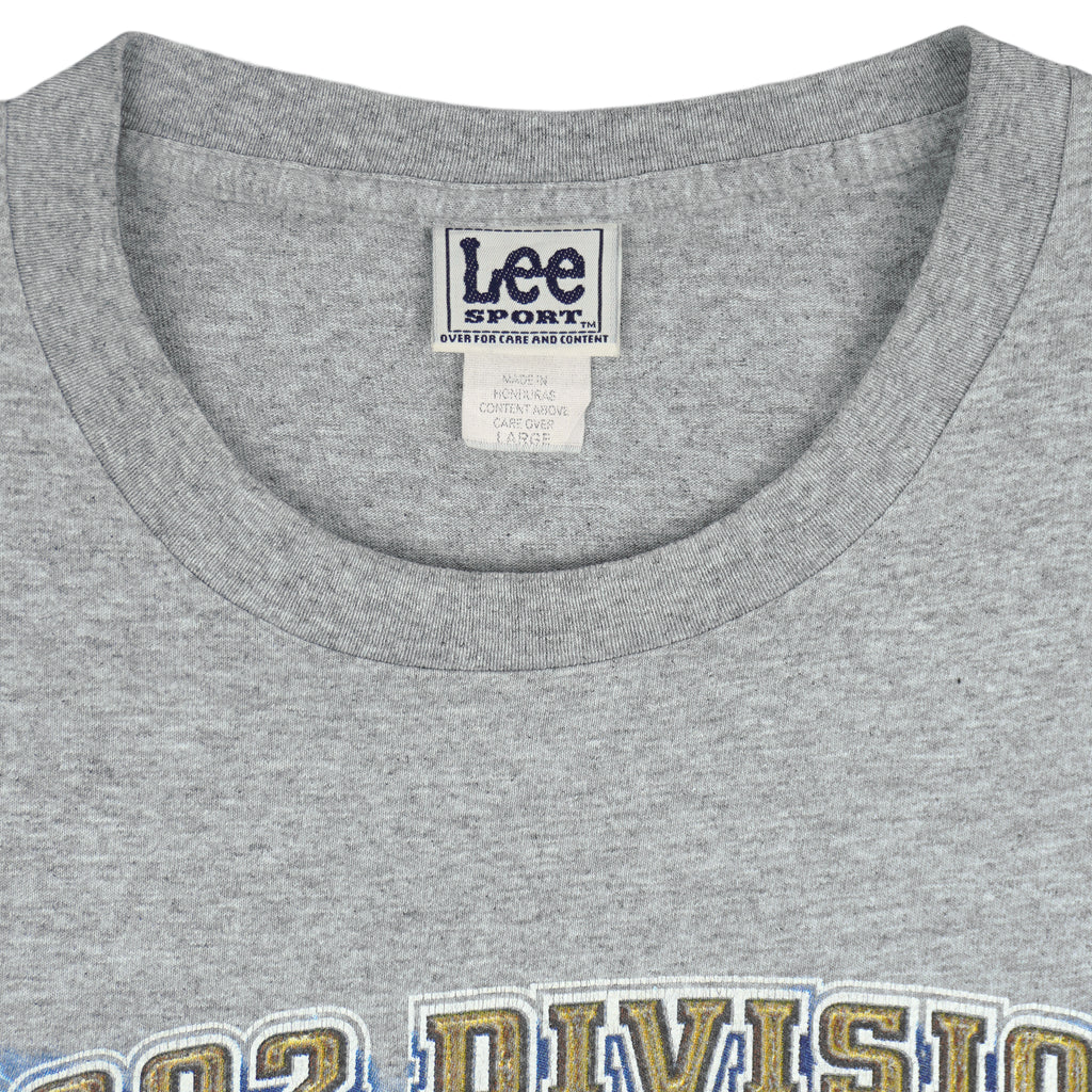 MLB (Lee) - Yankees vs Angels Division Series T-Shirt 2002 Large Vintage Retro Baseball