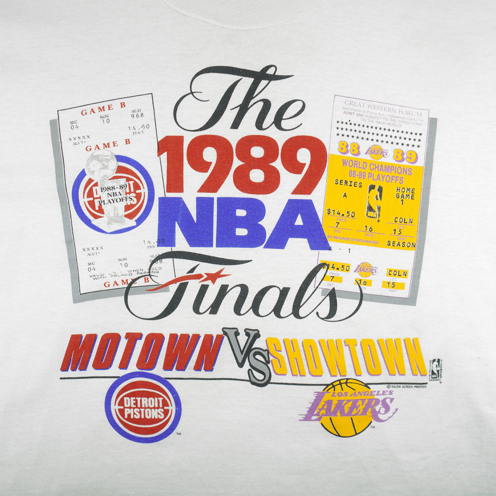 NBA (Salem) - Motown vs Showtown Finals Champs T-Shirt 1989 Medium Vintage Retro Baseball