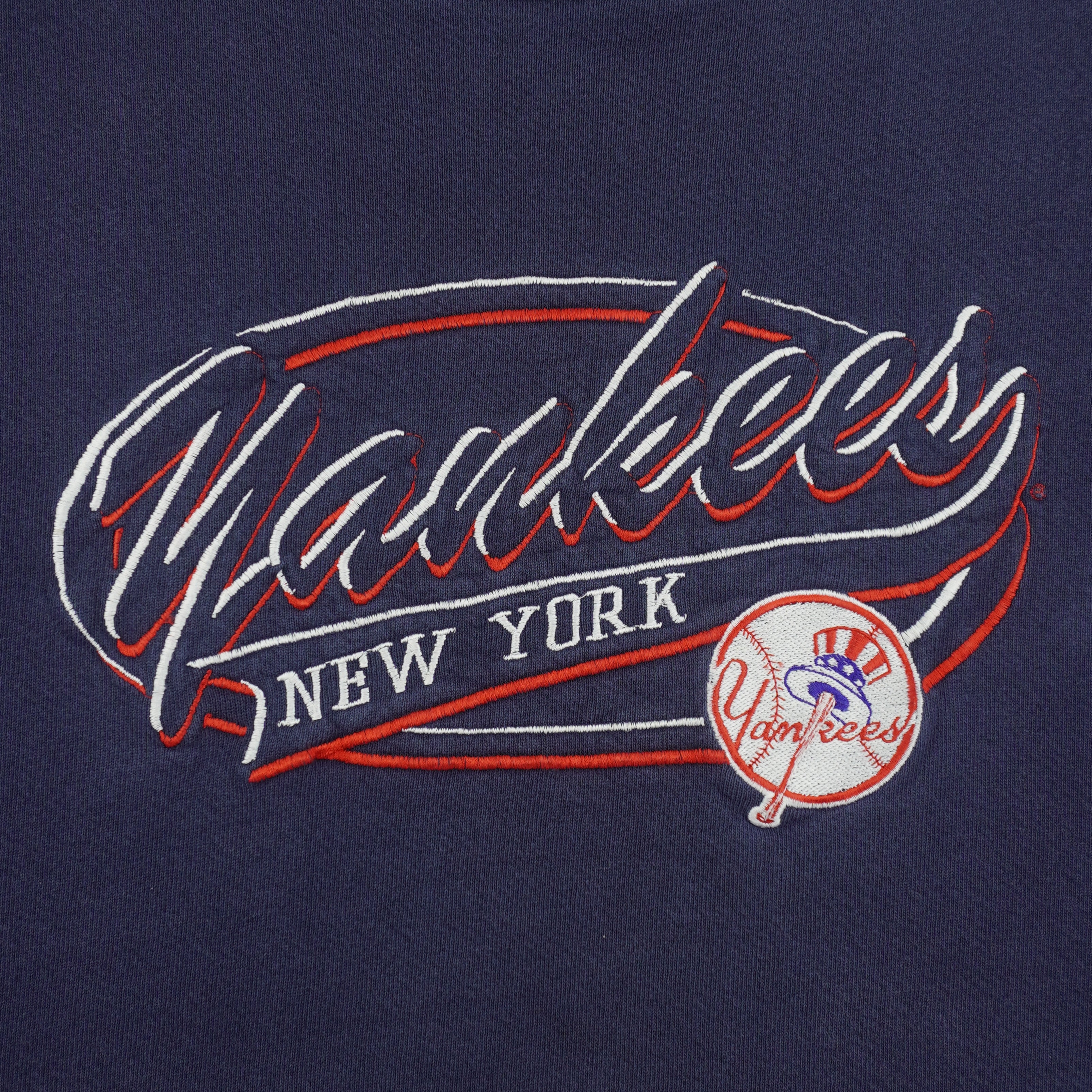 MLB (Logo Athletic) - New York Yankees Embroidered Crew Neck Sweatshirt 1990s X-Large Vintage Retro Baseball