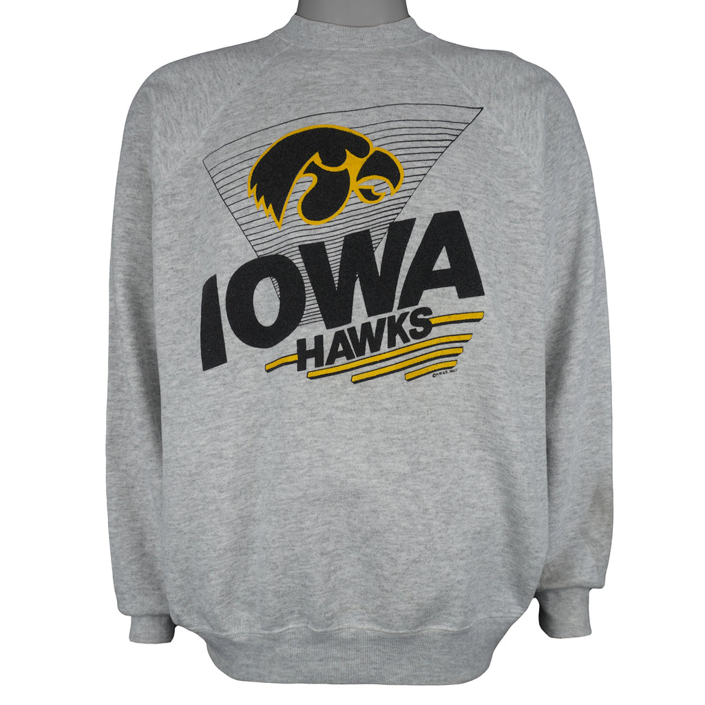 NCAA (Wolve) - Iowa Hawkeyes Crew Neck Sweatshirt 1987 X-Large Vintage Retro