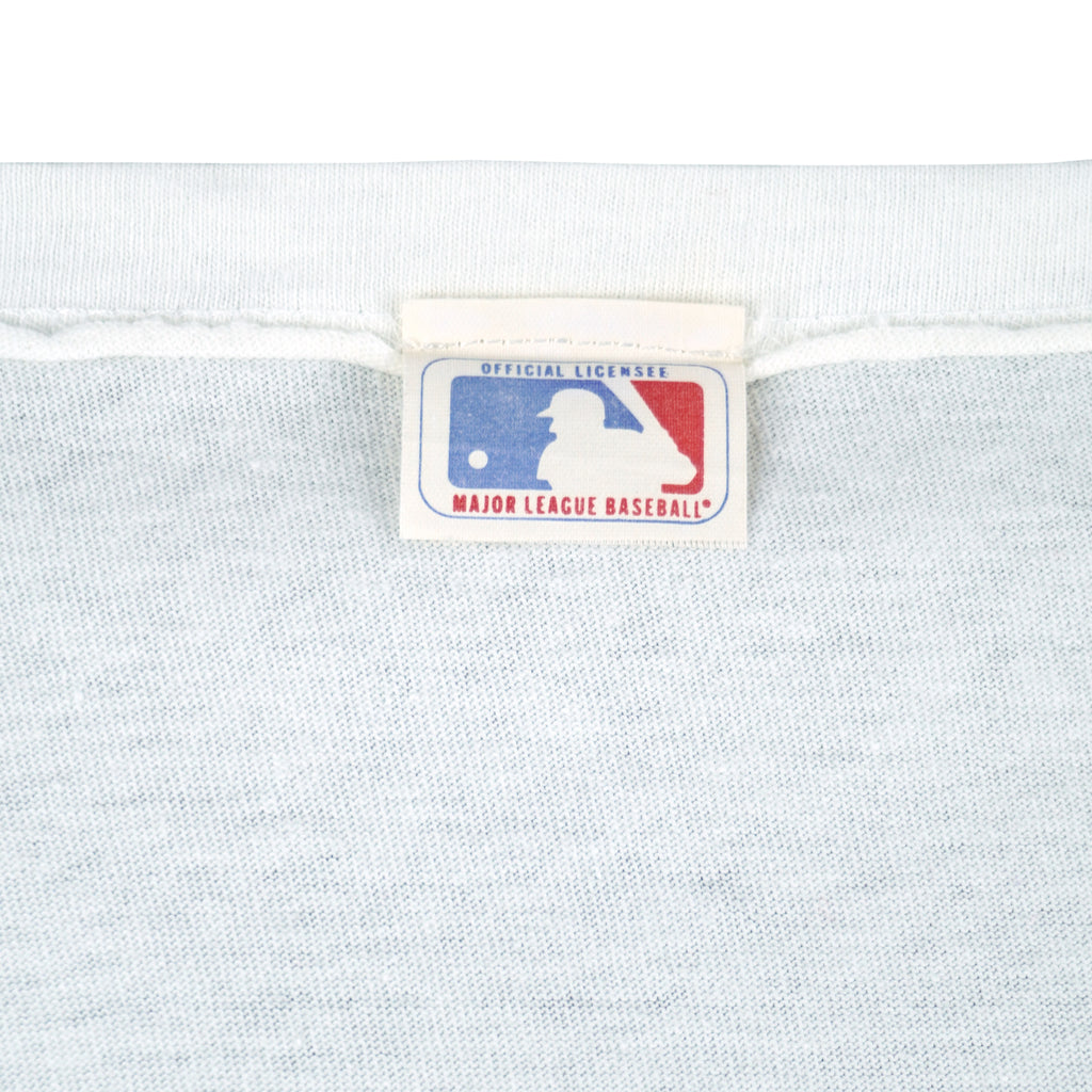 MLB (The Game) - St. Louis Cardinals Catch The Fever T-Shirt 1990s Medium Vintage Retro Baseball