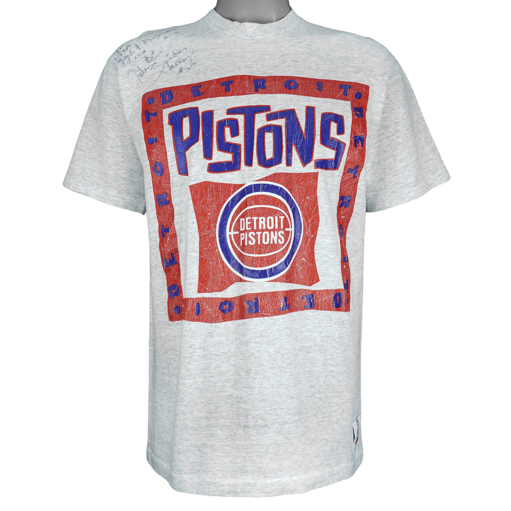 NBA (Nutmeg) - Grey Detroit Pistons Single Stitch T-Shirt 1990s Large Vintage Retro Basketball