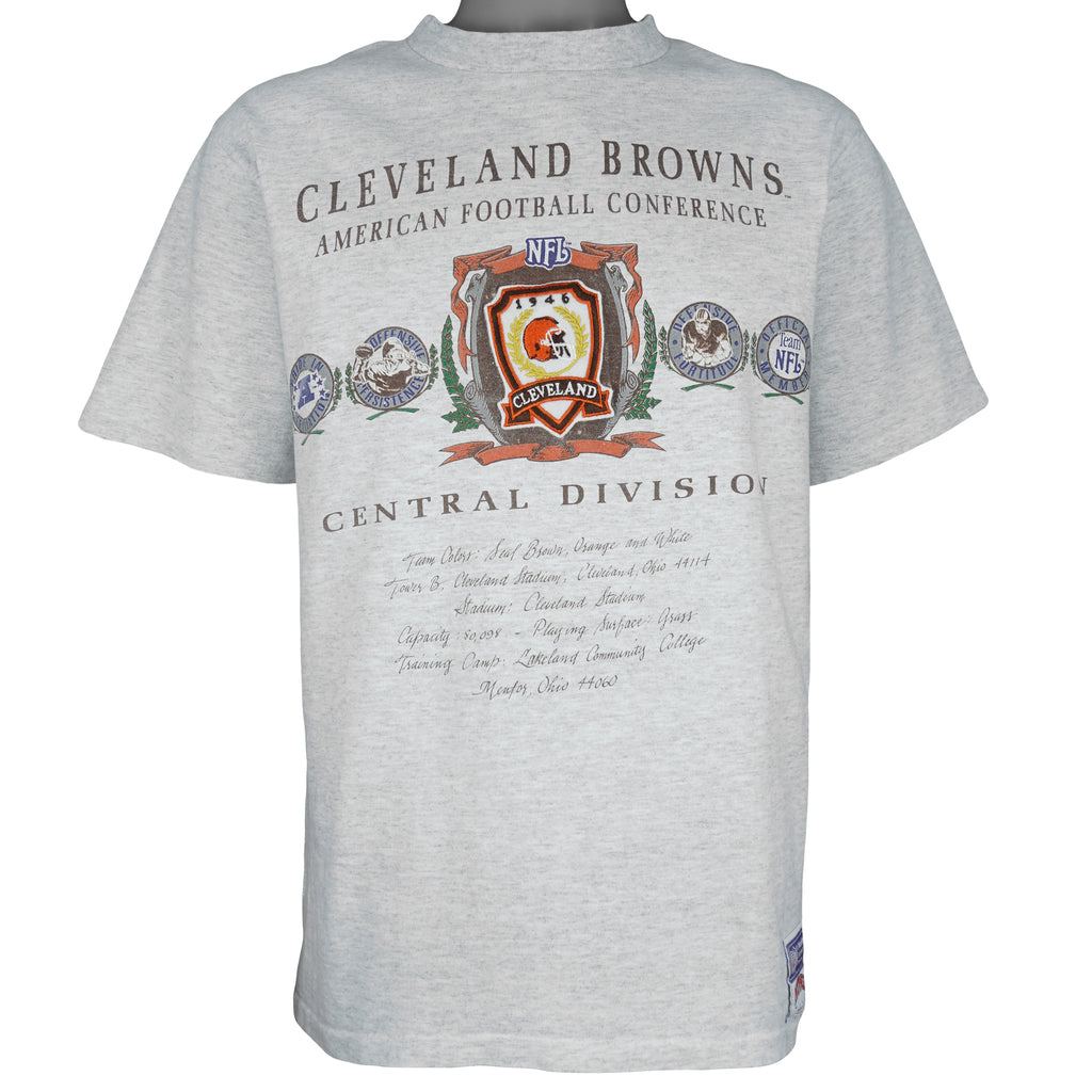 NFL (Nutmeg) - Cleveland Browns Central Division T-Shirt 1990s Large Vintage Retro Football