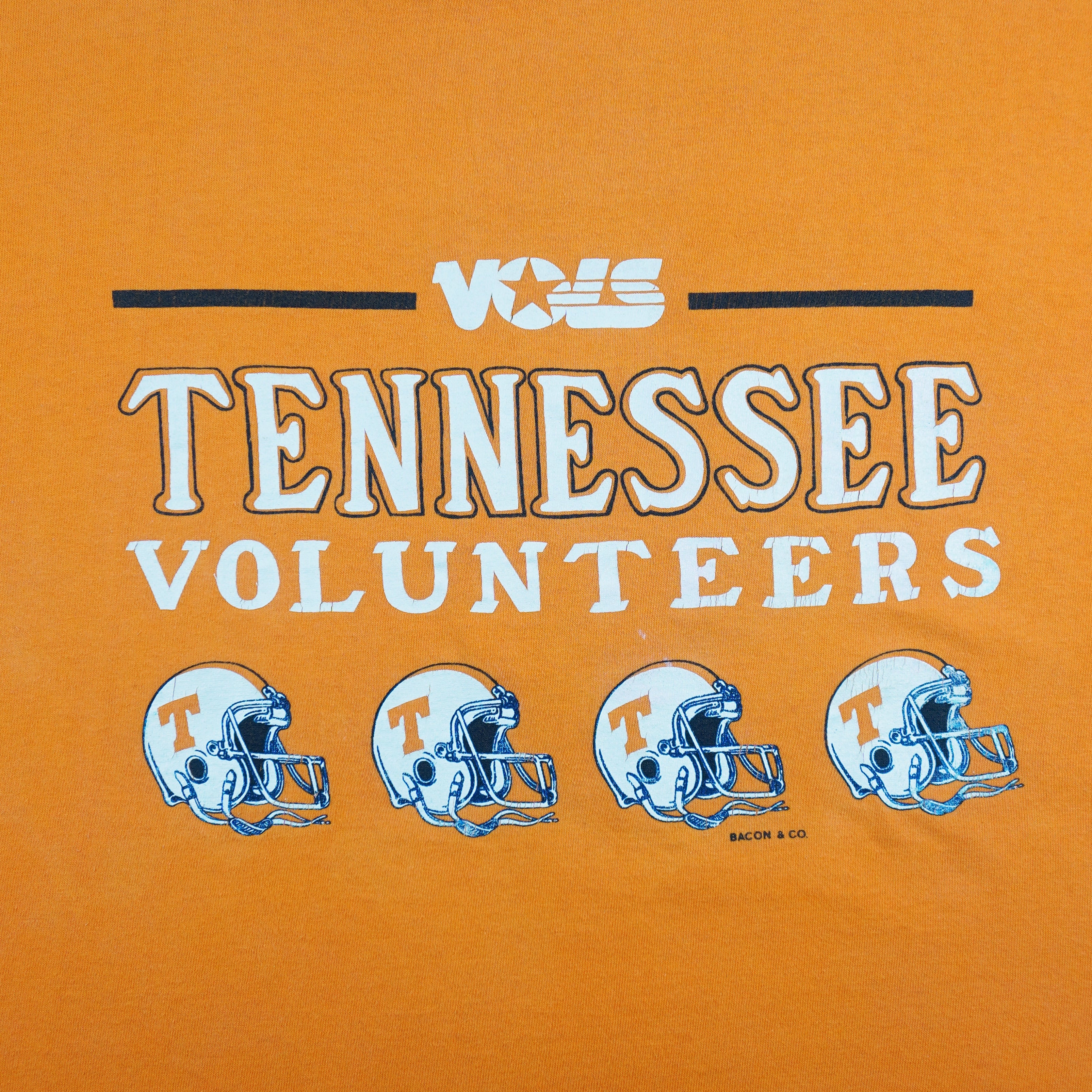 NCAA (Castaways) - Tennessee Volunteers Helmets T-Shirt 1990s X-Large Vintage Retro