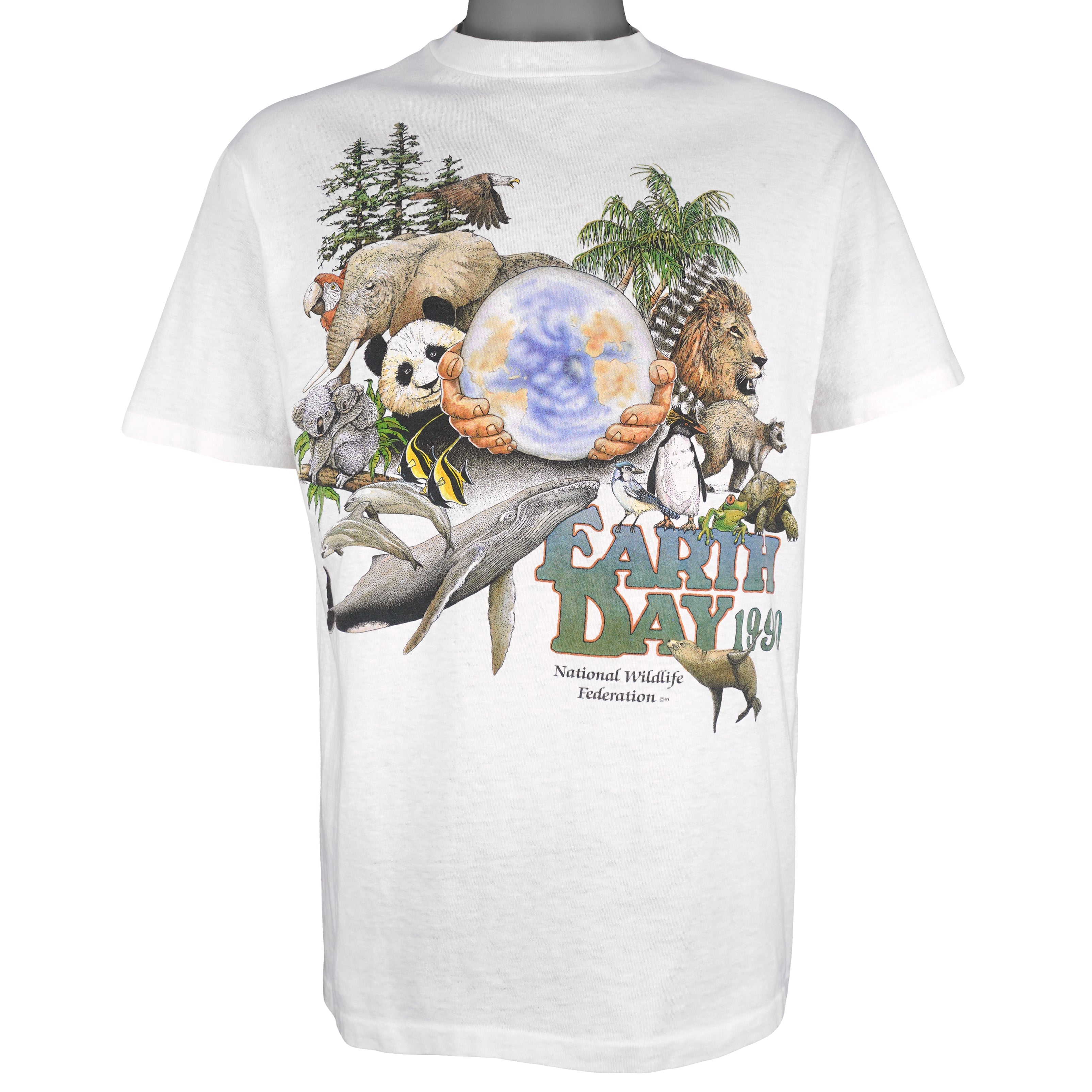 Vintage (Hanes) - Earth Day National Wildlife Federation T-Shirt 1990 Large Vintage Retro