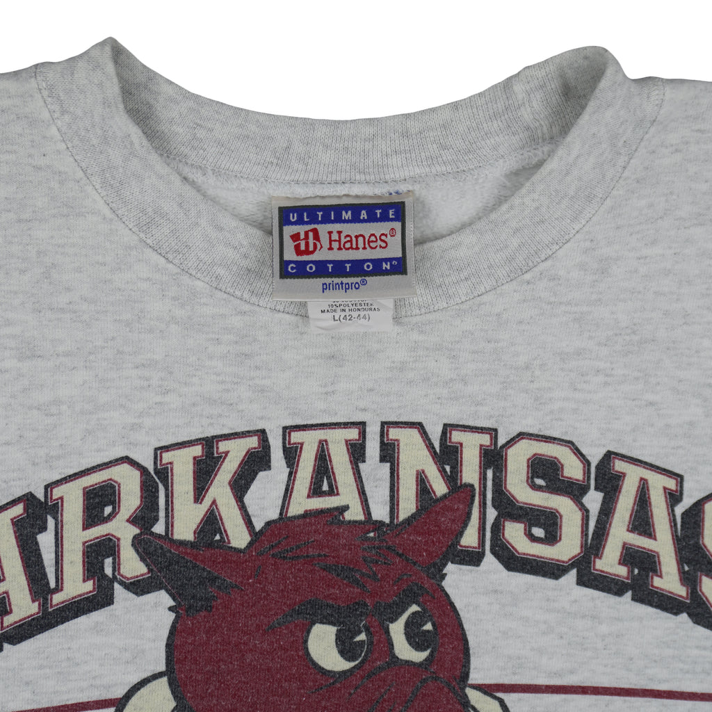 NCAA (Hanes) - Arkansas Razorbacks Spell-Out Sweatshirt 1990s Large Vintage Retro