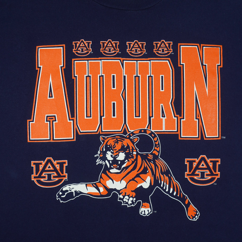 NCAA (TNT) - Auburn Tigers Big Spell-Out T-Shirt 1990s Large Vintage Retro 