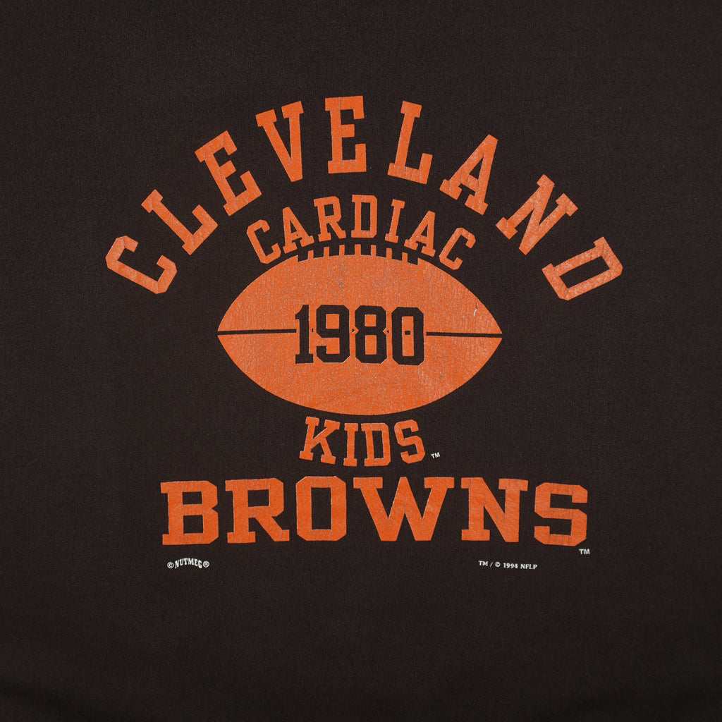NFL (Nutmeg) - Cleveland Browns Cardiac Kids Crew Neck Sweatshirt 1994 X-Large Vintage Retro Football