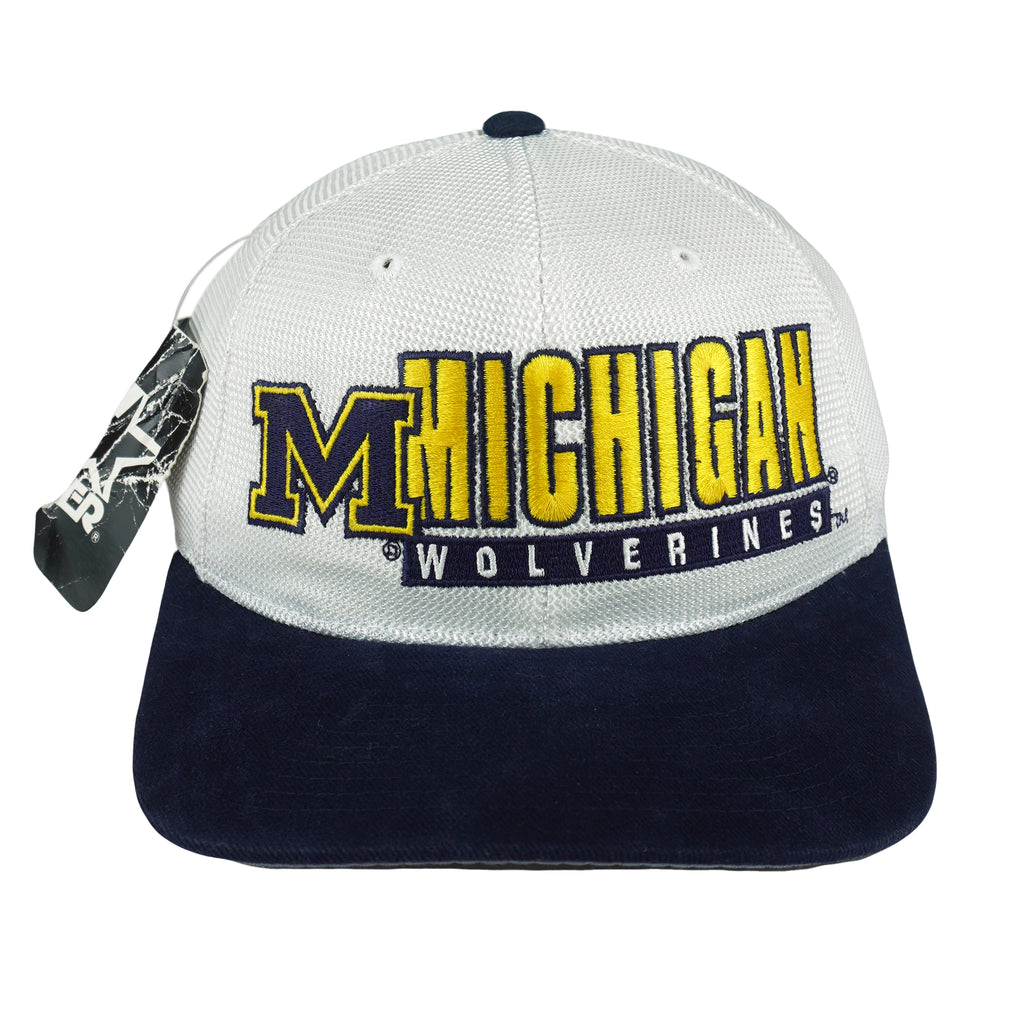Starter - Michigan Wolverines Embroidered Deadstock Trucker Hat 1990s OSFA Vintage Retro