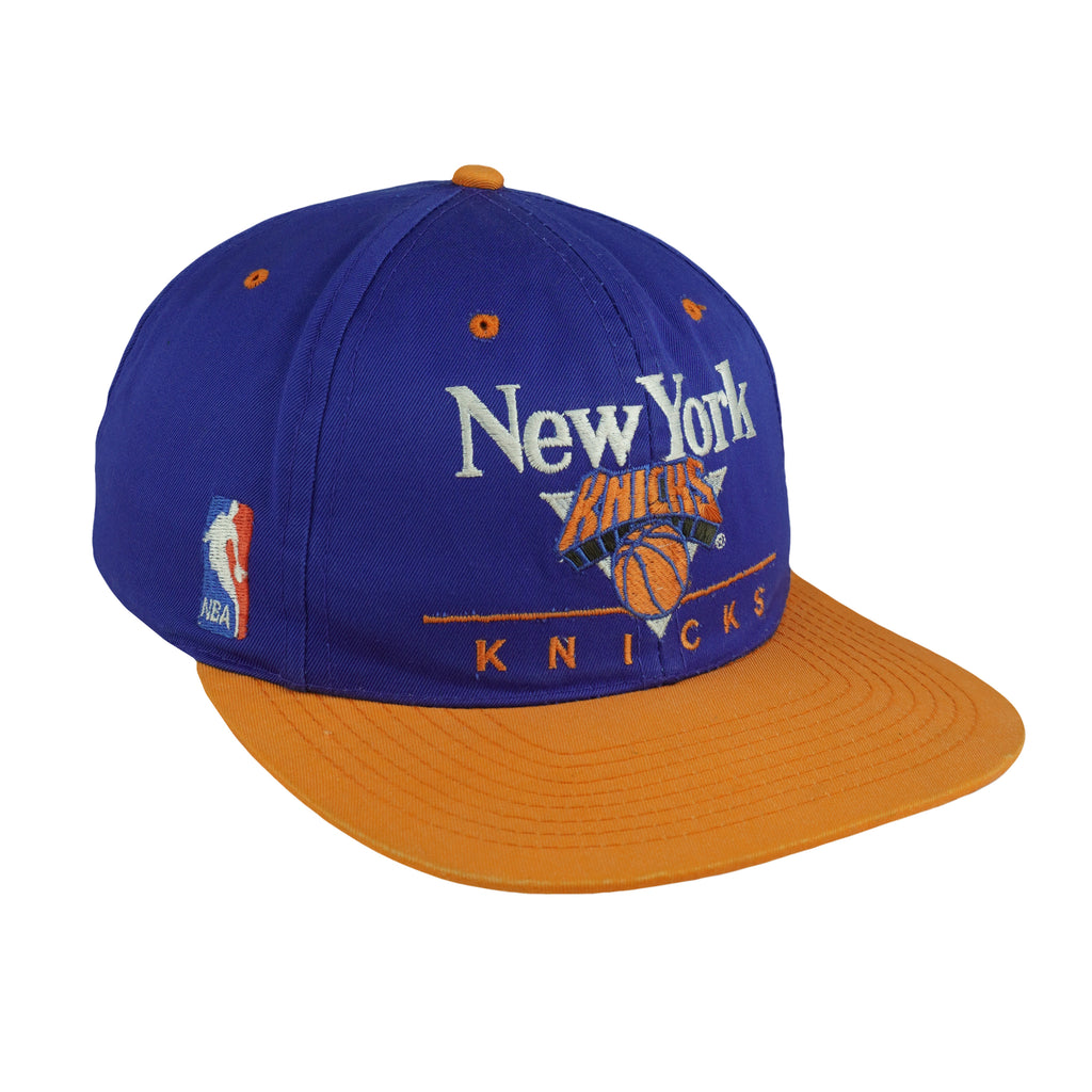 NBA - New York Knicks Embroidered Snapback Hat 1990s OSFA Vintage Retro Basketball