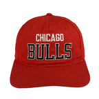 NBA (The Sideliner) - Chicago Bulls Spell-Out Snapback Hat 1990s OSFA Vintage Retro Basketball