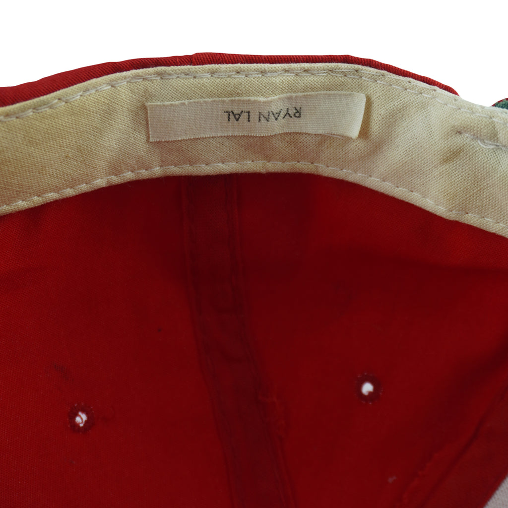 NBA (The Sideliner) - Chicago Bulls Spell-Out Snapback Hat 1990s OSFA Vintage Retro Basketball
