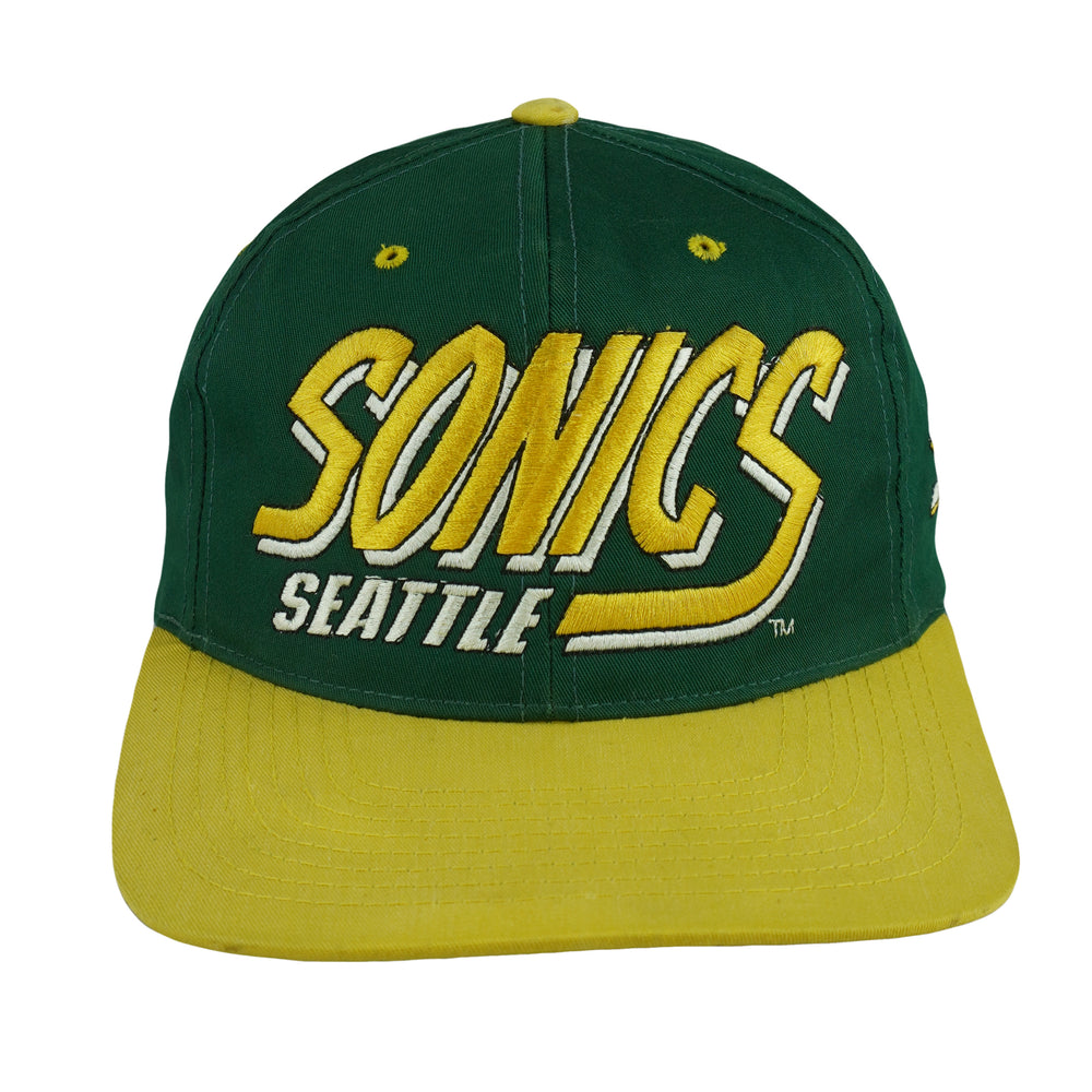 Vintage NBA - Seattle SuperSonics Embroidered Snapback Hat 1990s OSFA in green and yellow