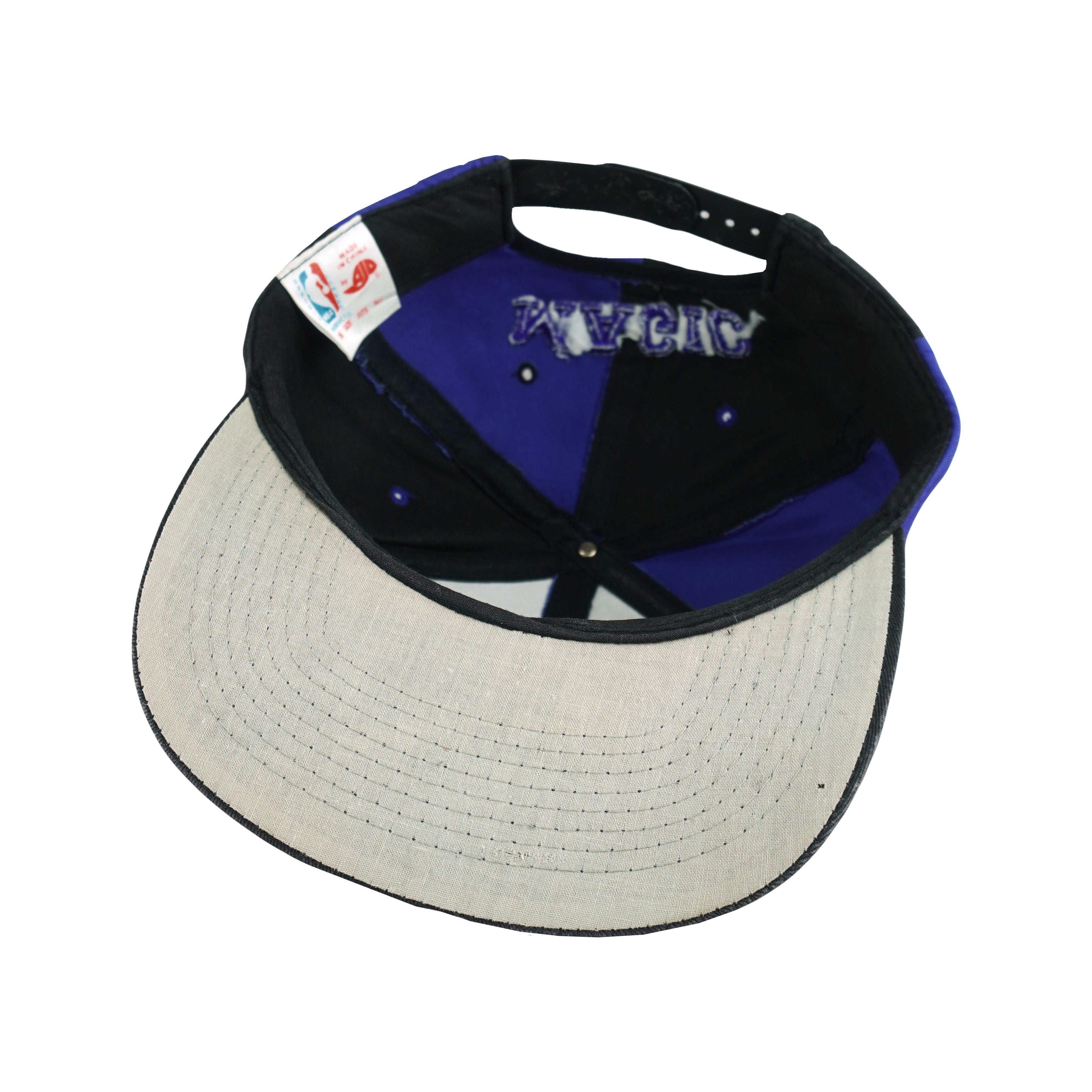 NBA (AJD) - Orlando Magic Embroidered Logo Snapback Hat 1990s OSFA Vintage Retro Basketball
