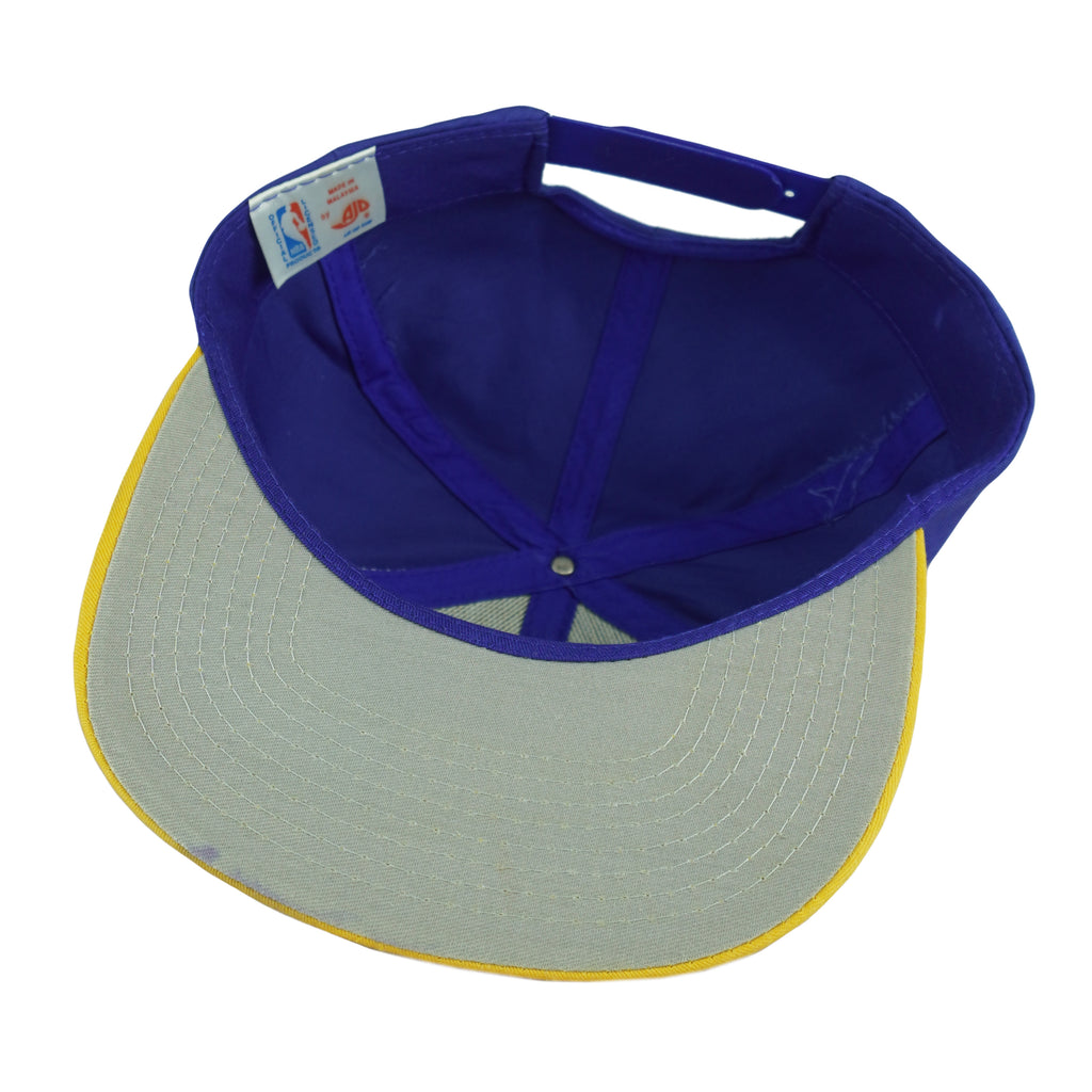 NBA (AJD)- Golden State Warriors Embroidered Snapback Hat 1990s Vintage Retro Basketball