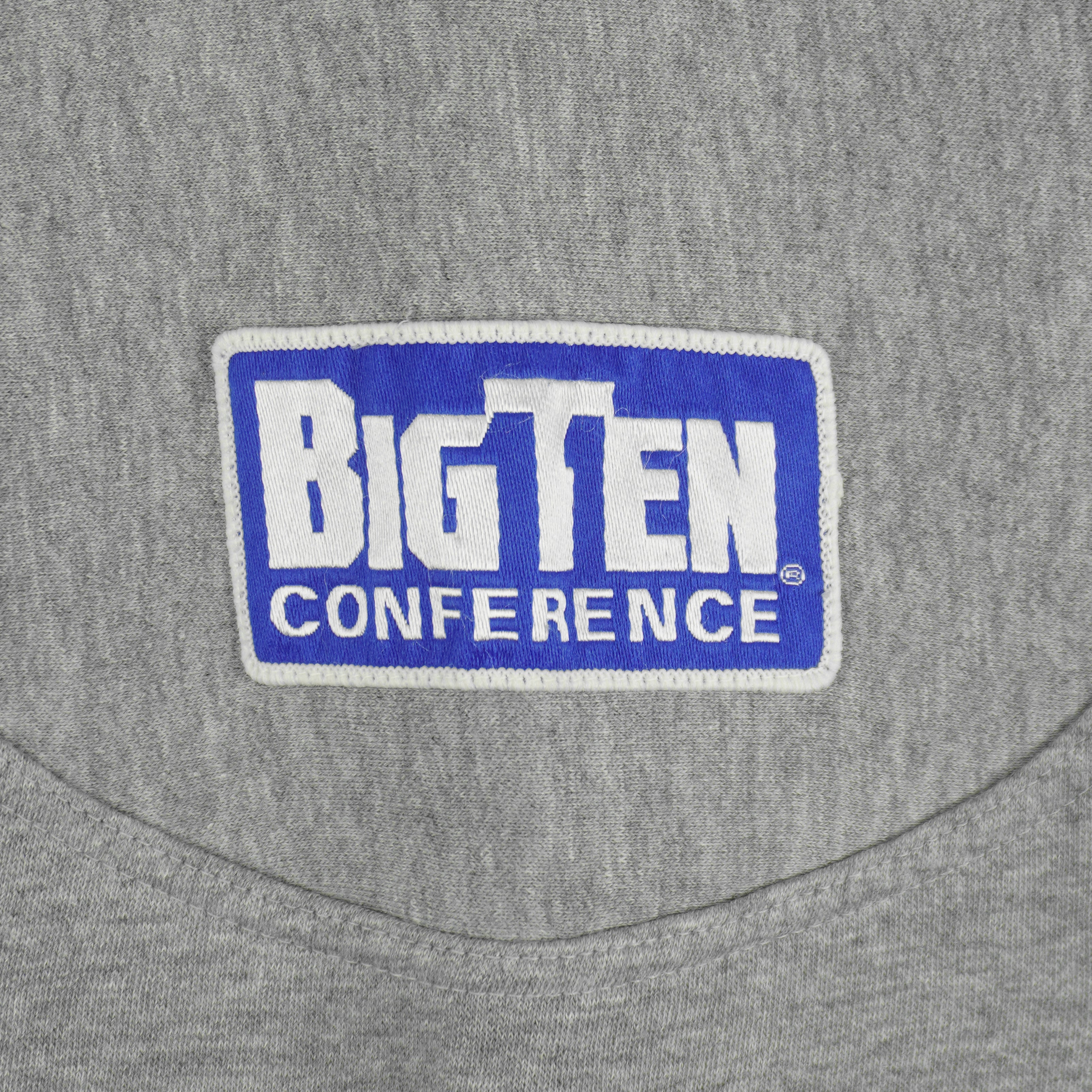 NCAA (Lee) - Wisconsin Badgers V-Neck Sweatshirt 1990s XX-Large Vintage Retro