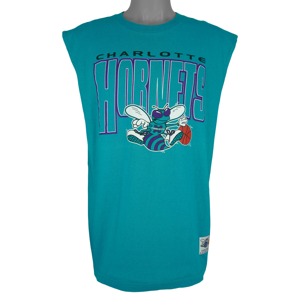 NBA (True Fan) - Charlotte Hornets Sleeveless Shirt 1990s X-Large Vintage Retro Basketball