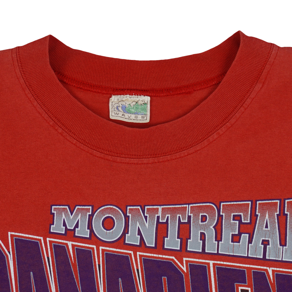 NHL (Waves) - Montreal Canadiens Hockey Helmet T-Shirt 1990s X-Large Vintage Retro Hockey